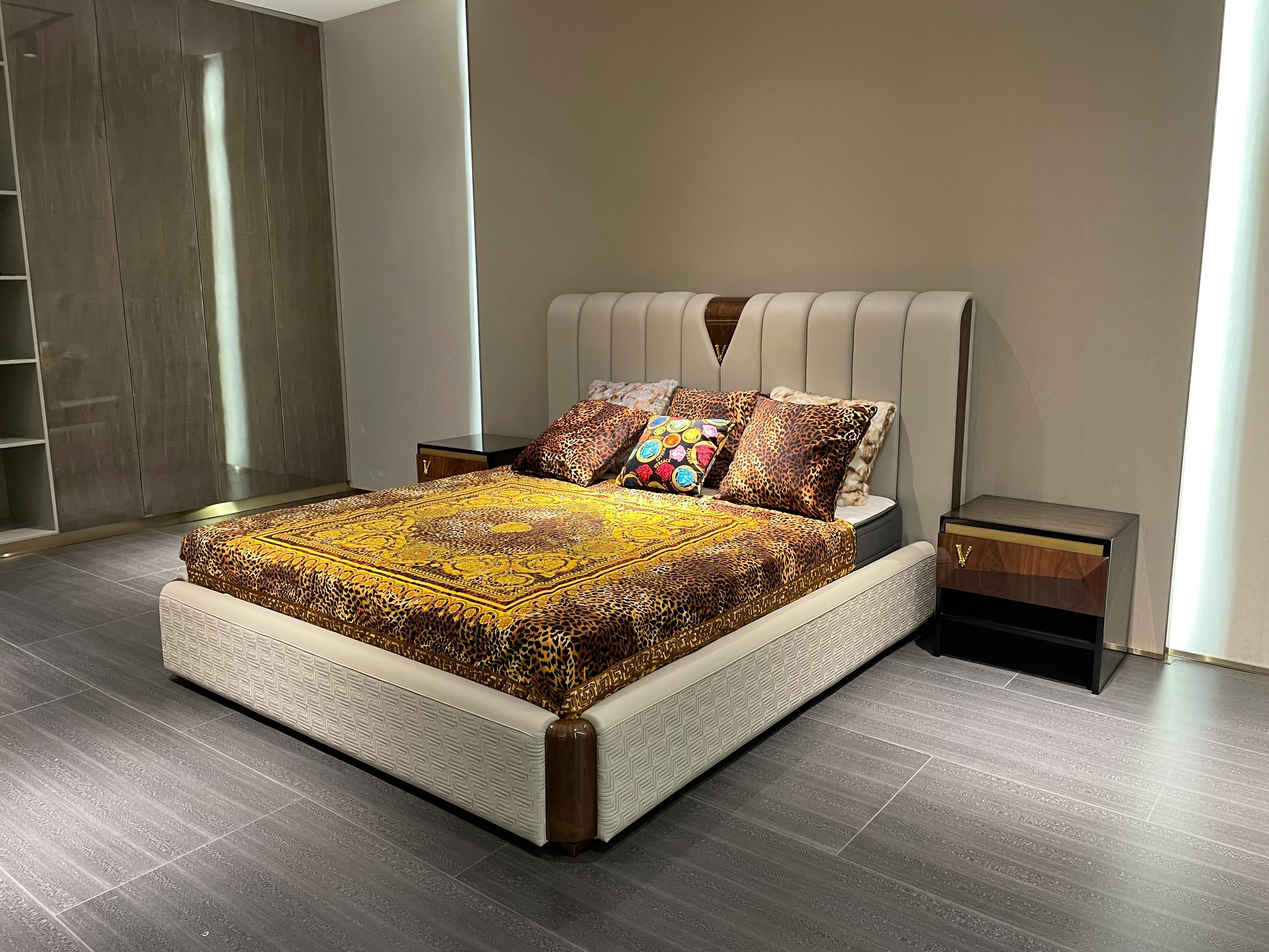Bed VERSACE Virtus