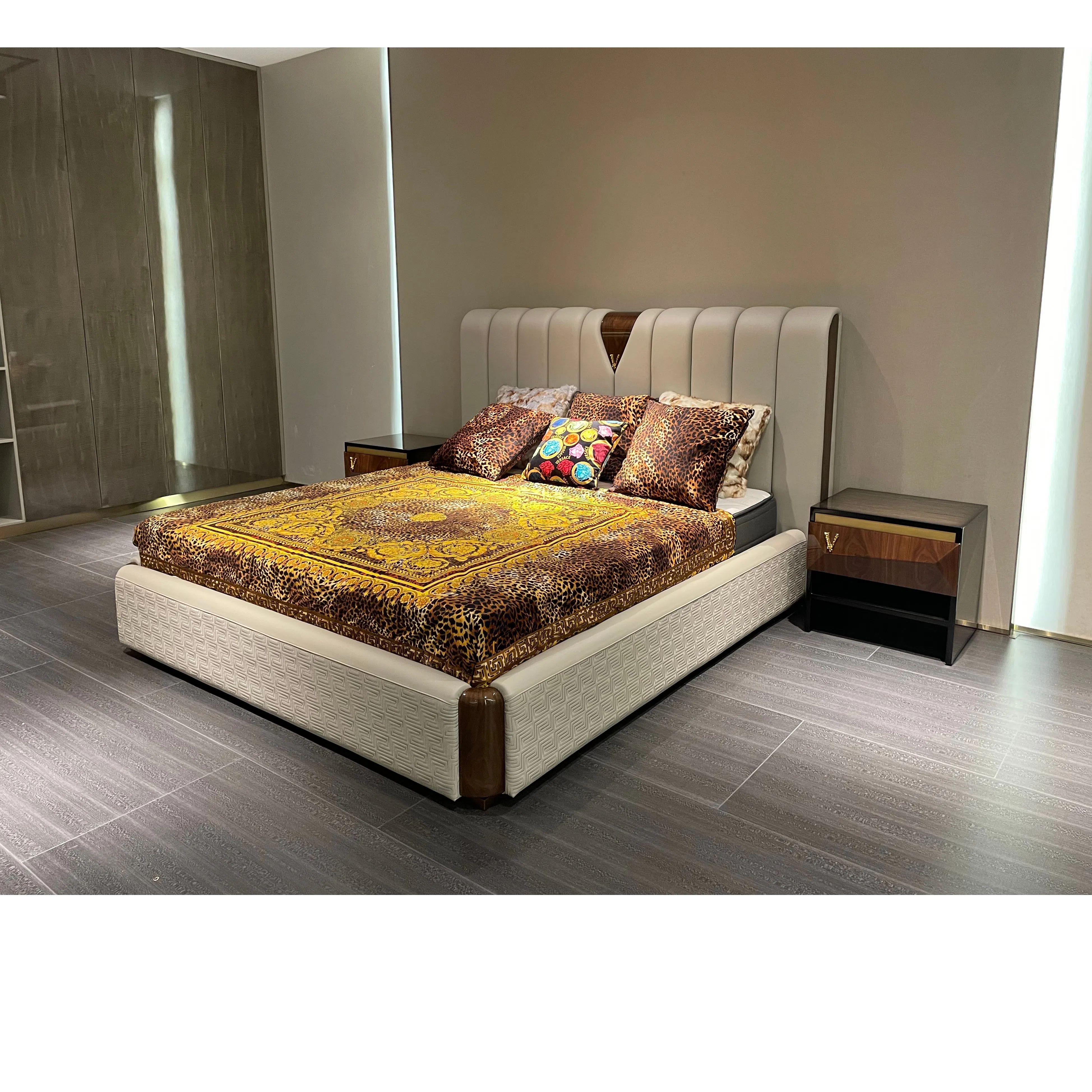 Bed VERSACE Virtus