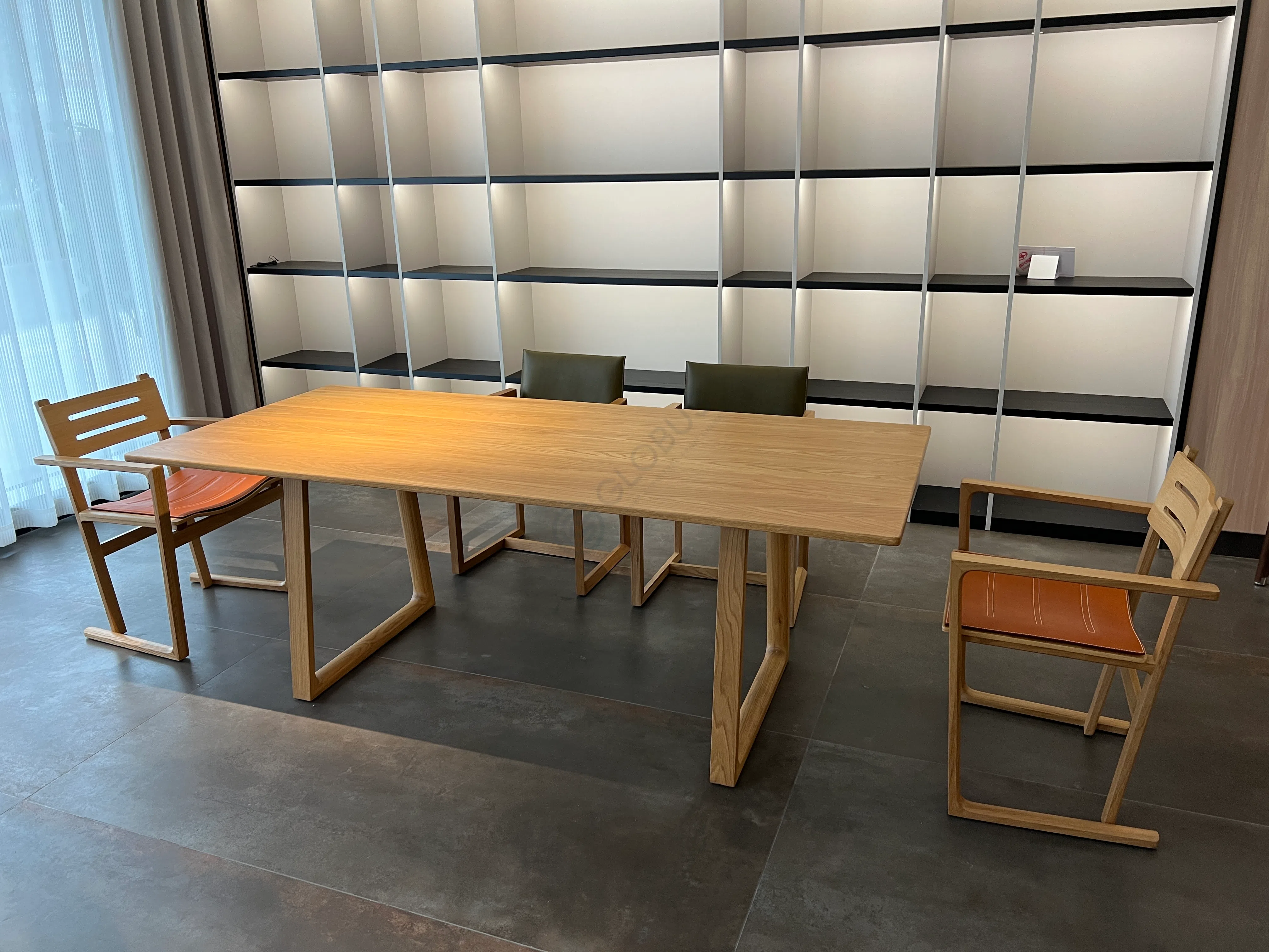 Dining table HERMES Equilibre