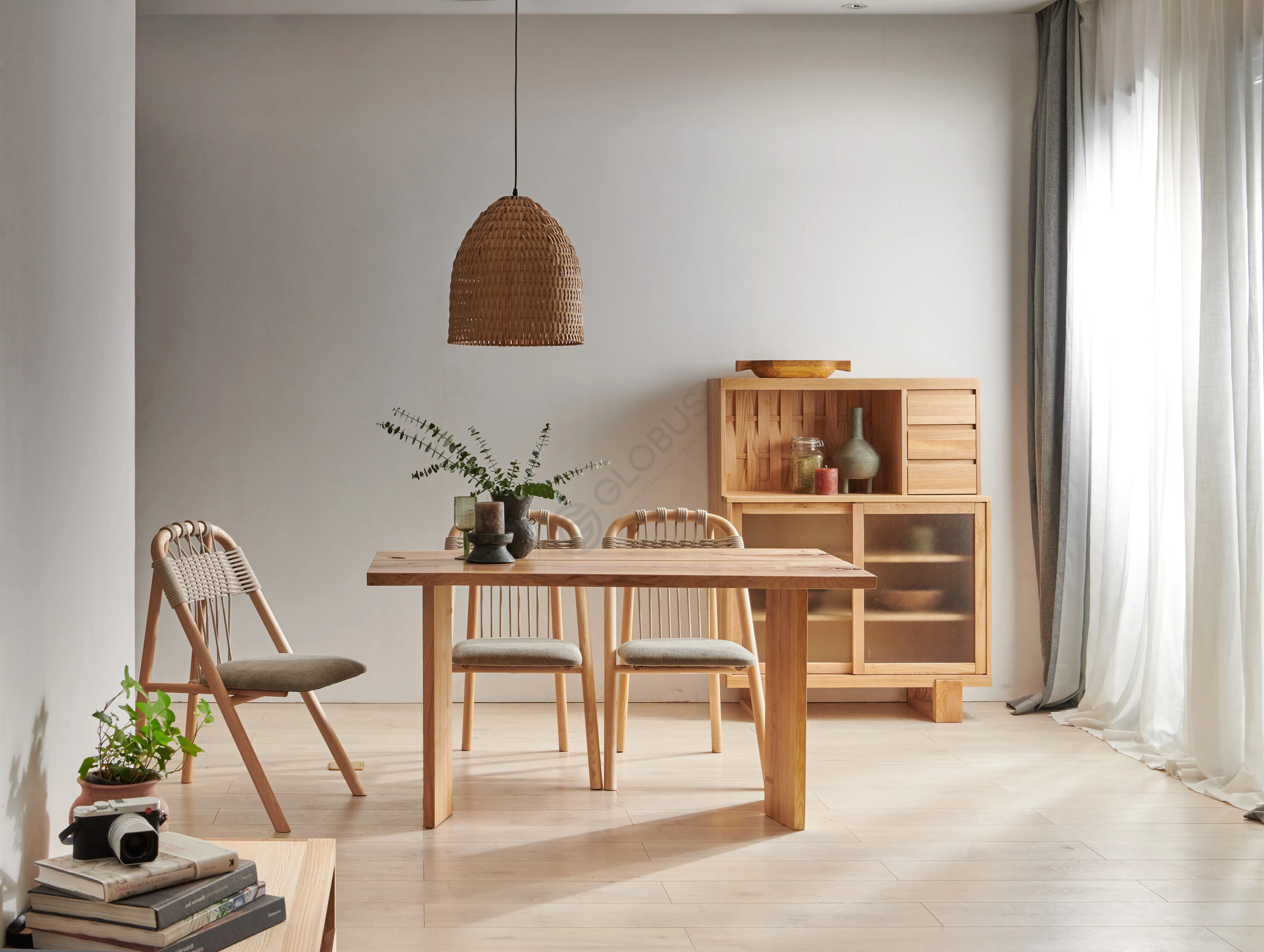 Dining table Gaudentia