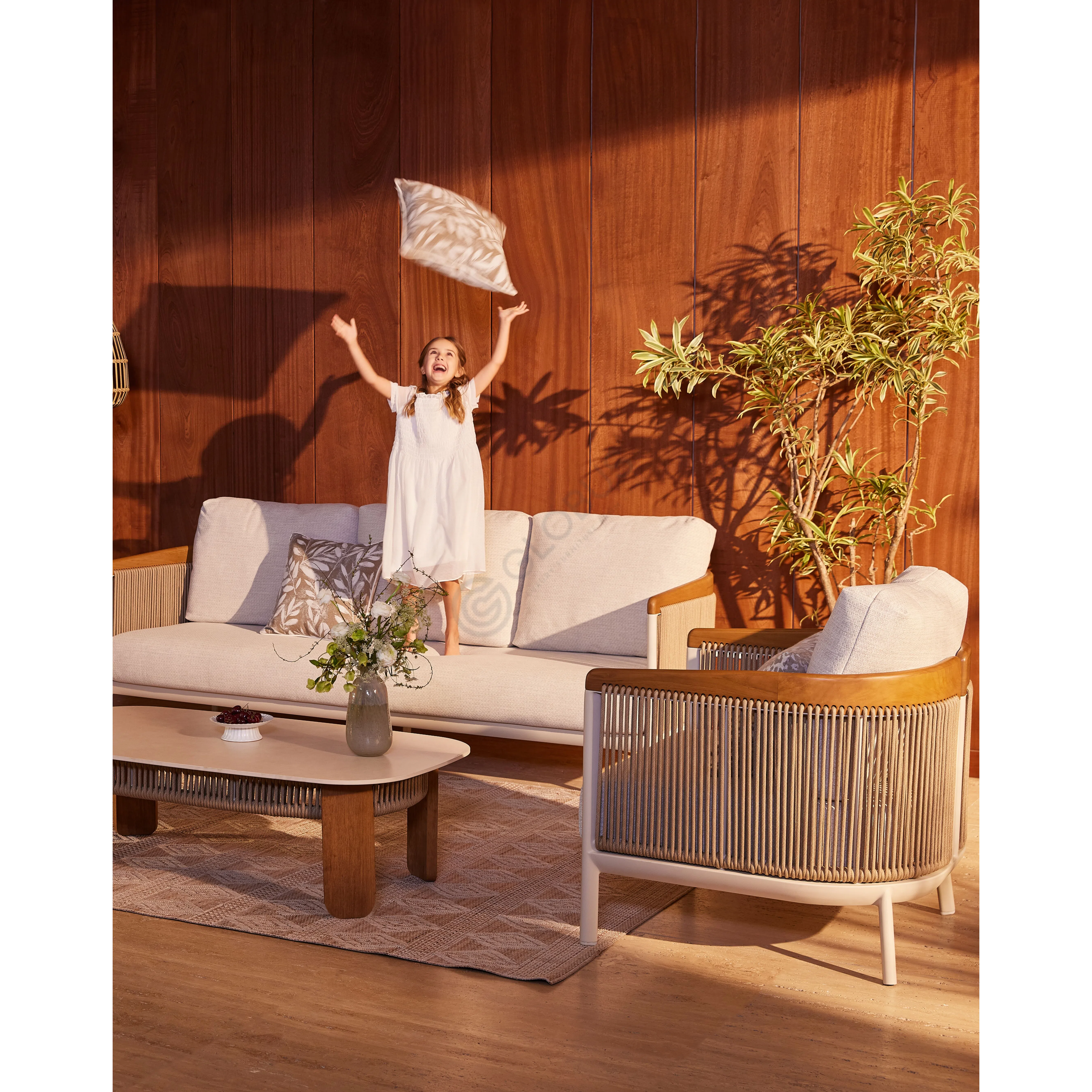 Outdoor armchair Ewan