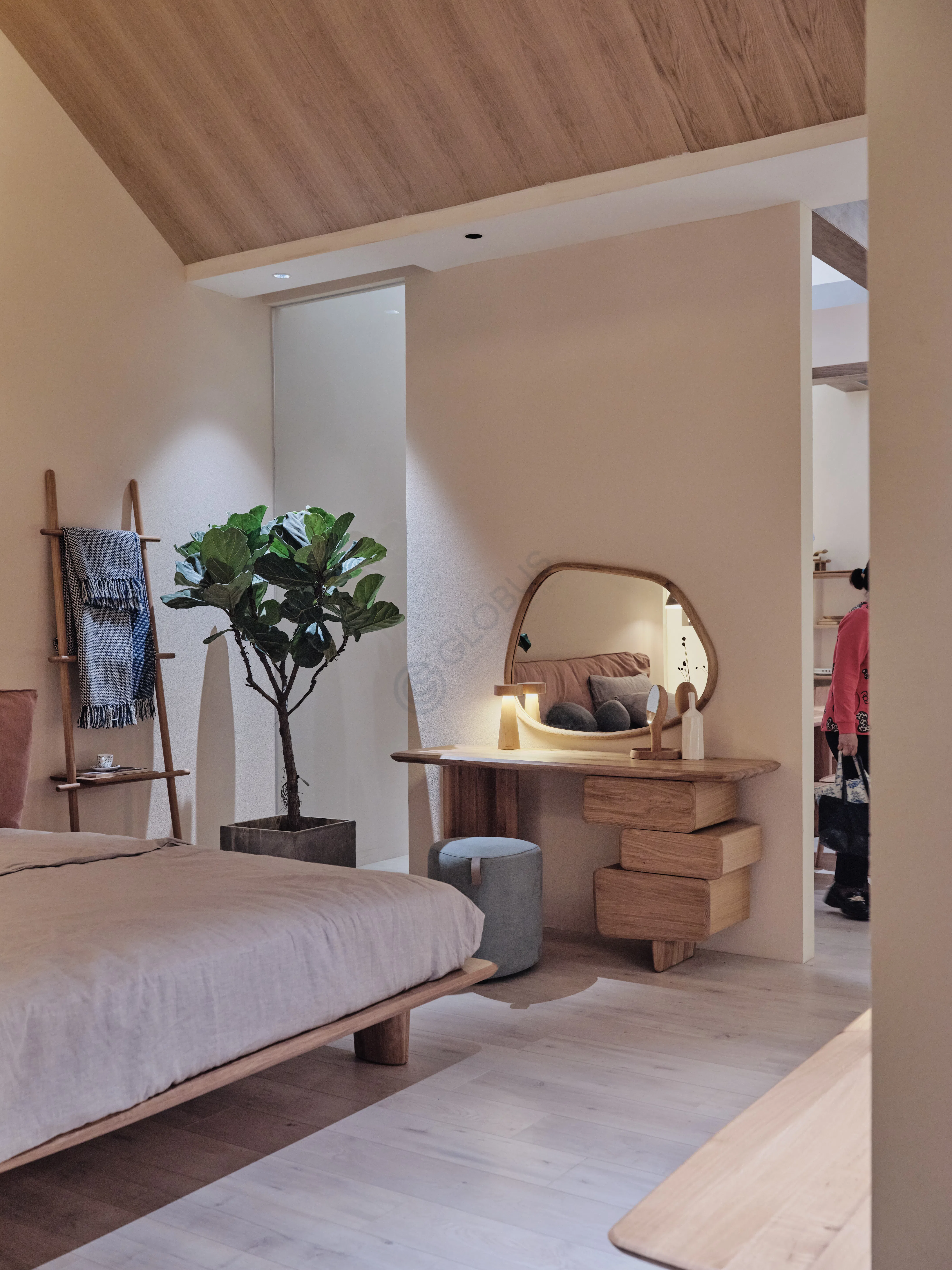 Dressing table Strabiliante