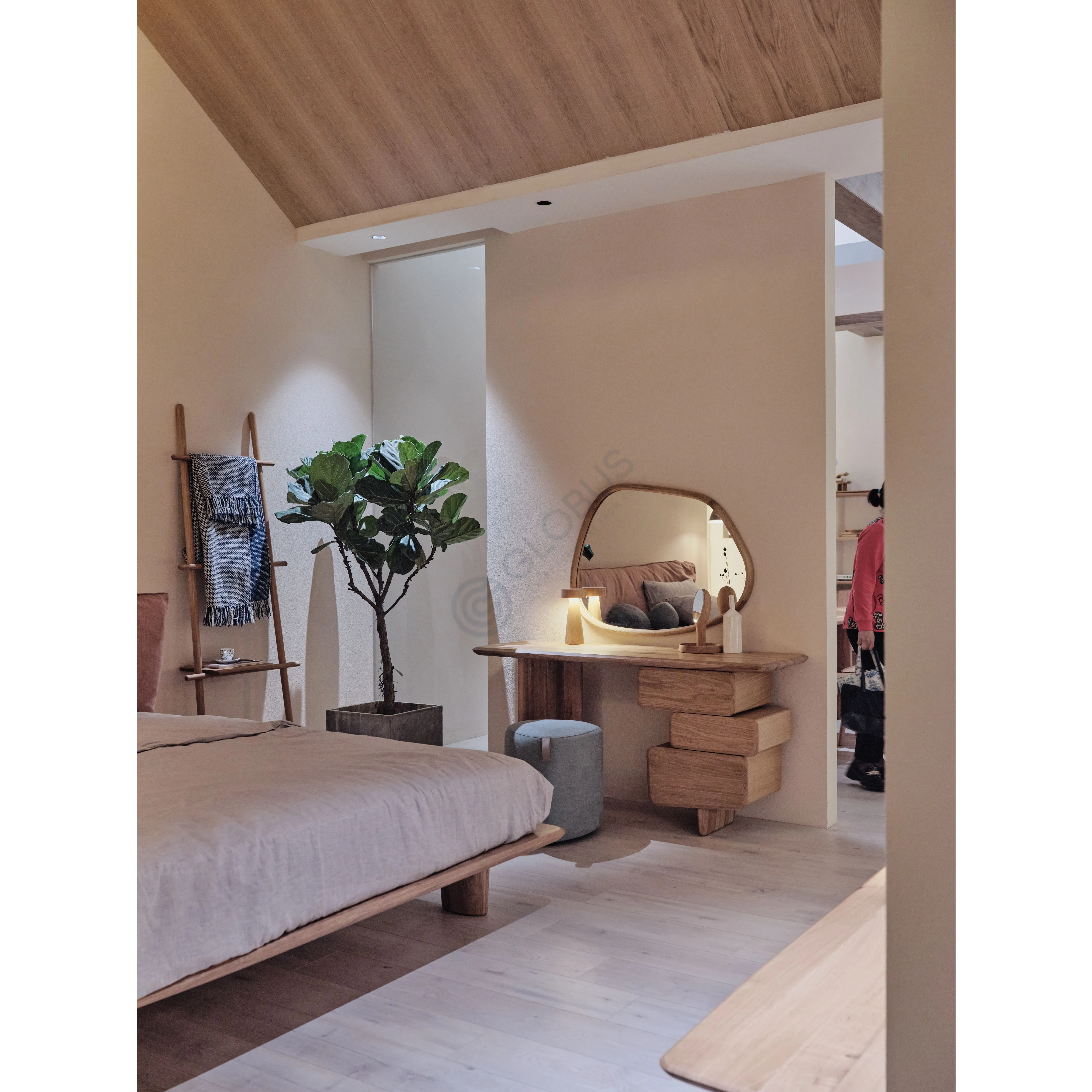 Dressing table Strabiliante