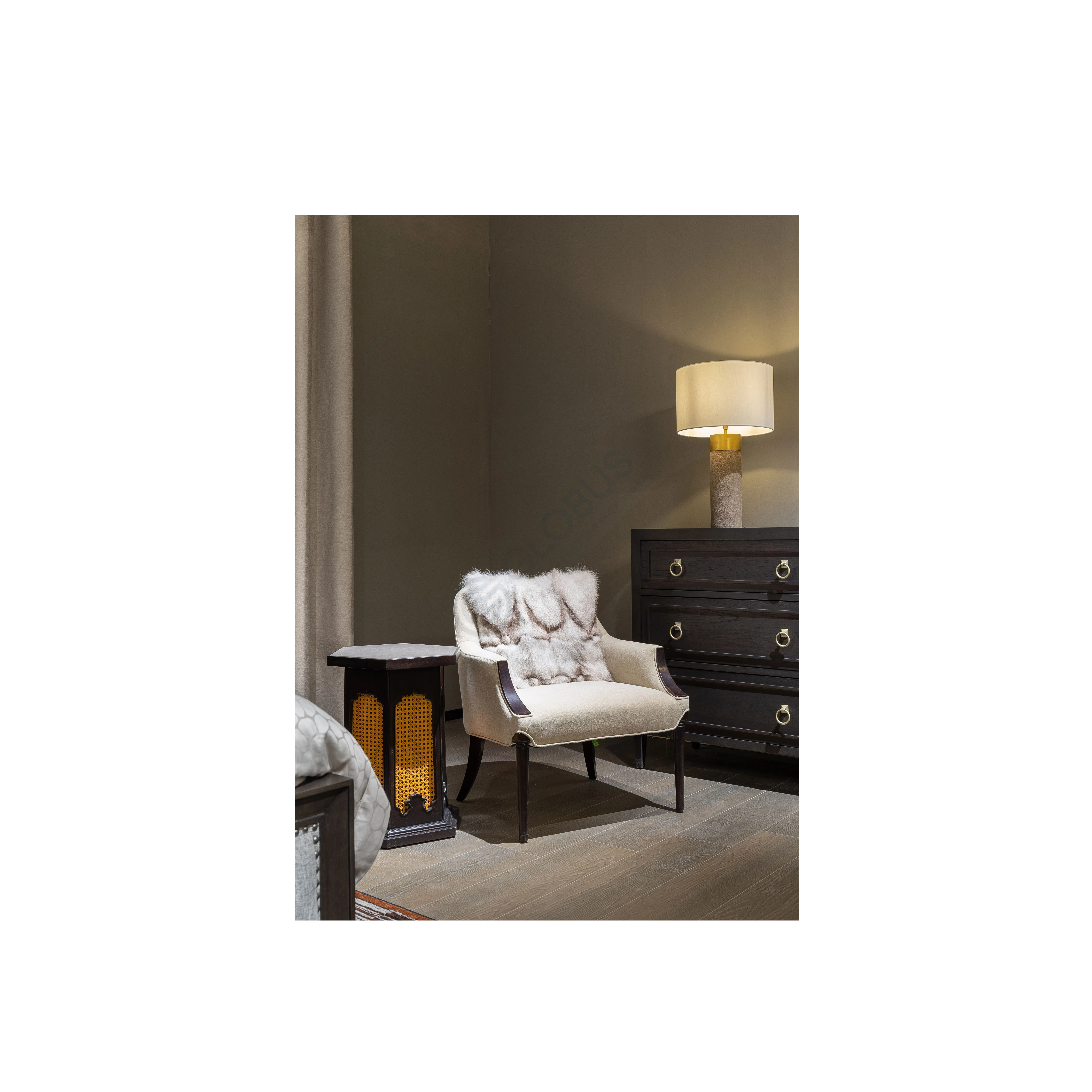 Side table THEODORE ALEXANDER Catherine