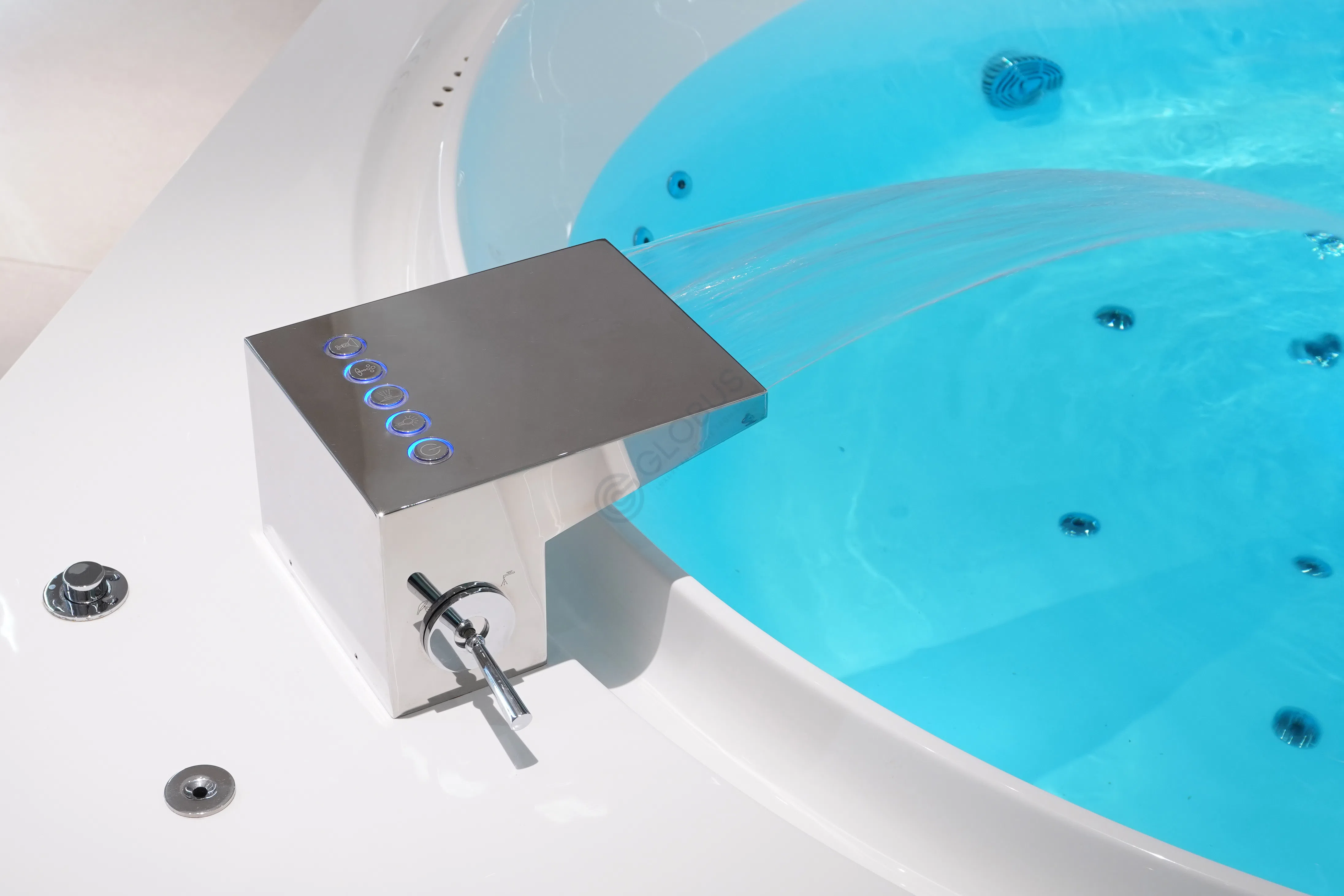 Jacuzzi Opia