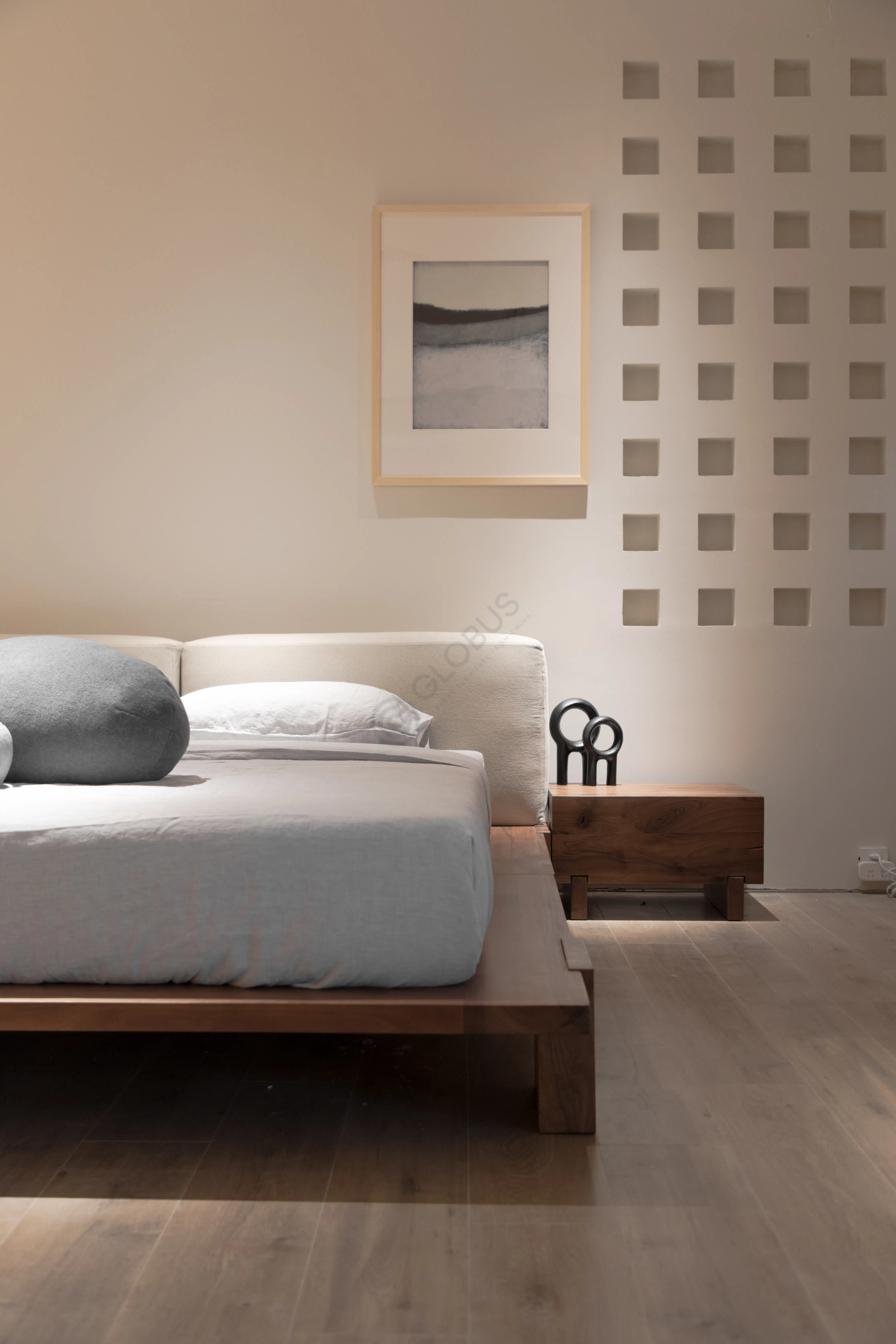 Bedside table Strepitus