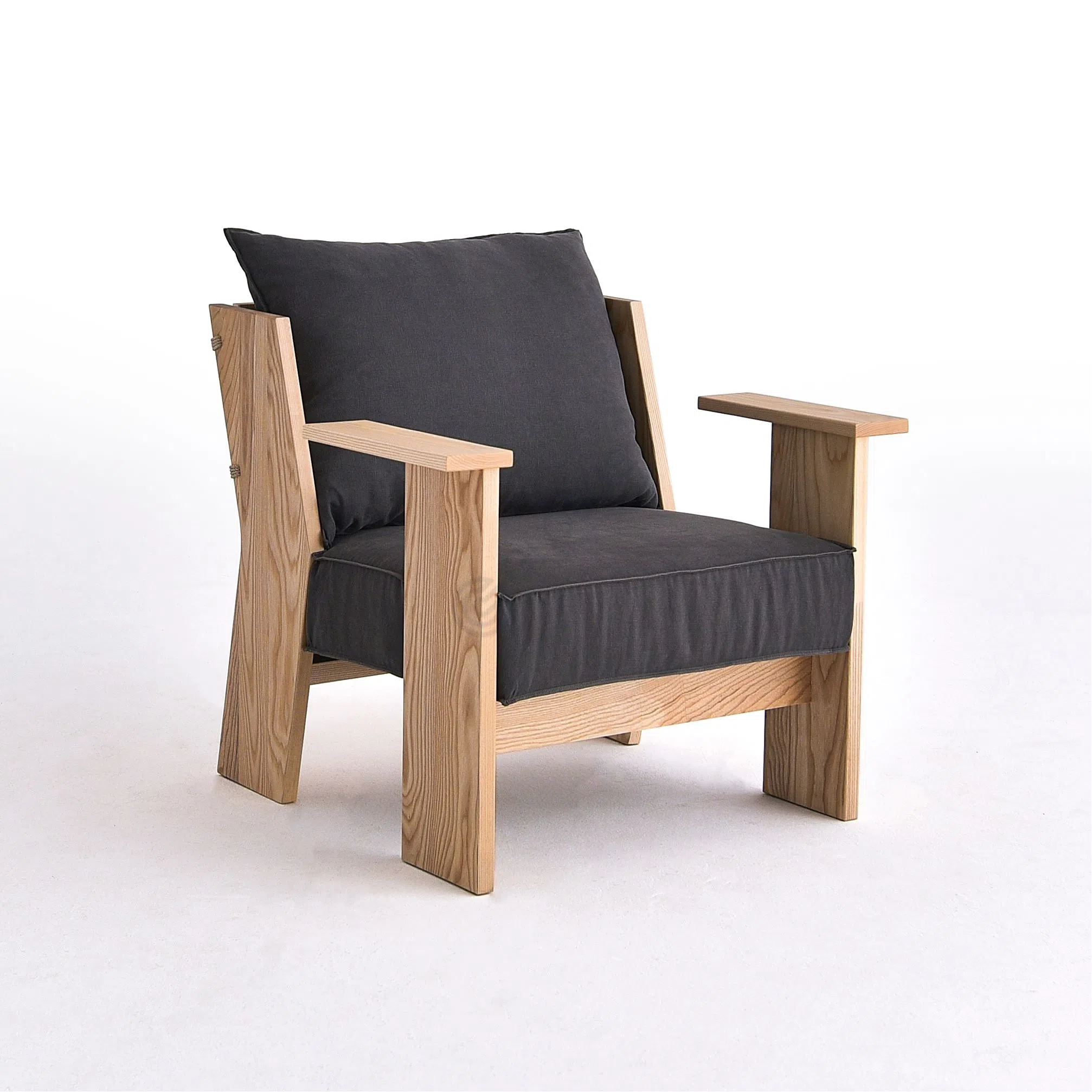 Armchair Veselina