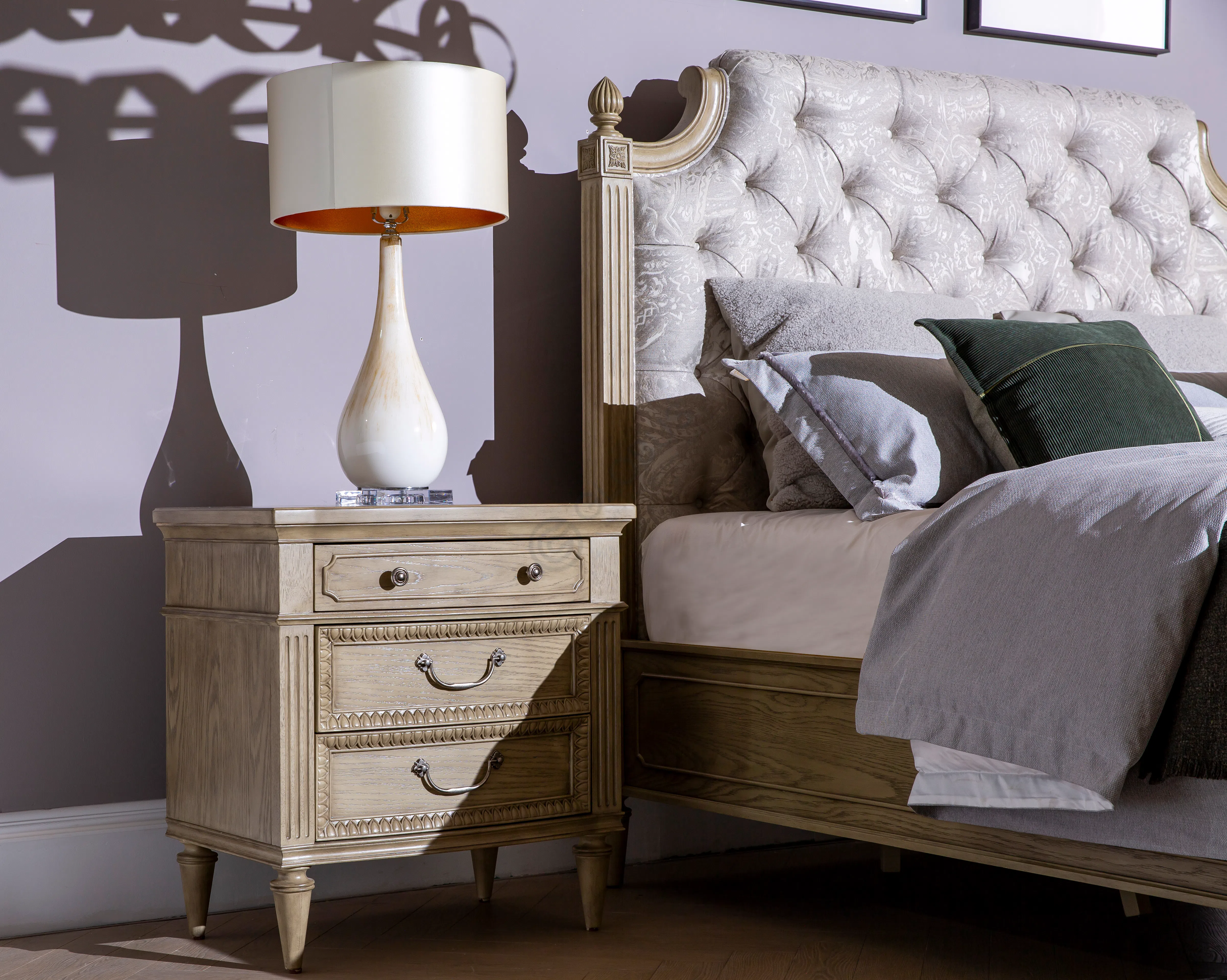 Bedside table Jataya