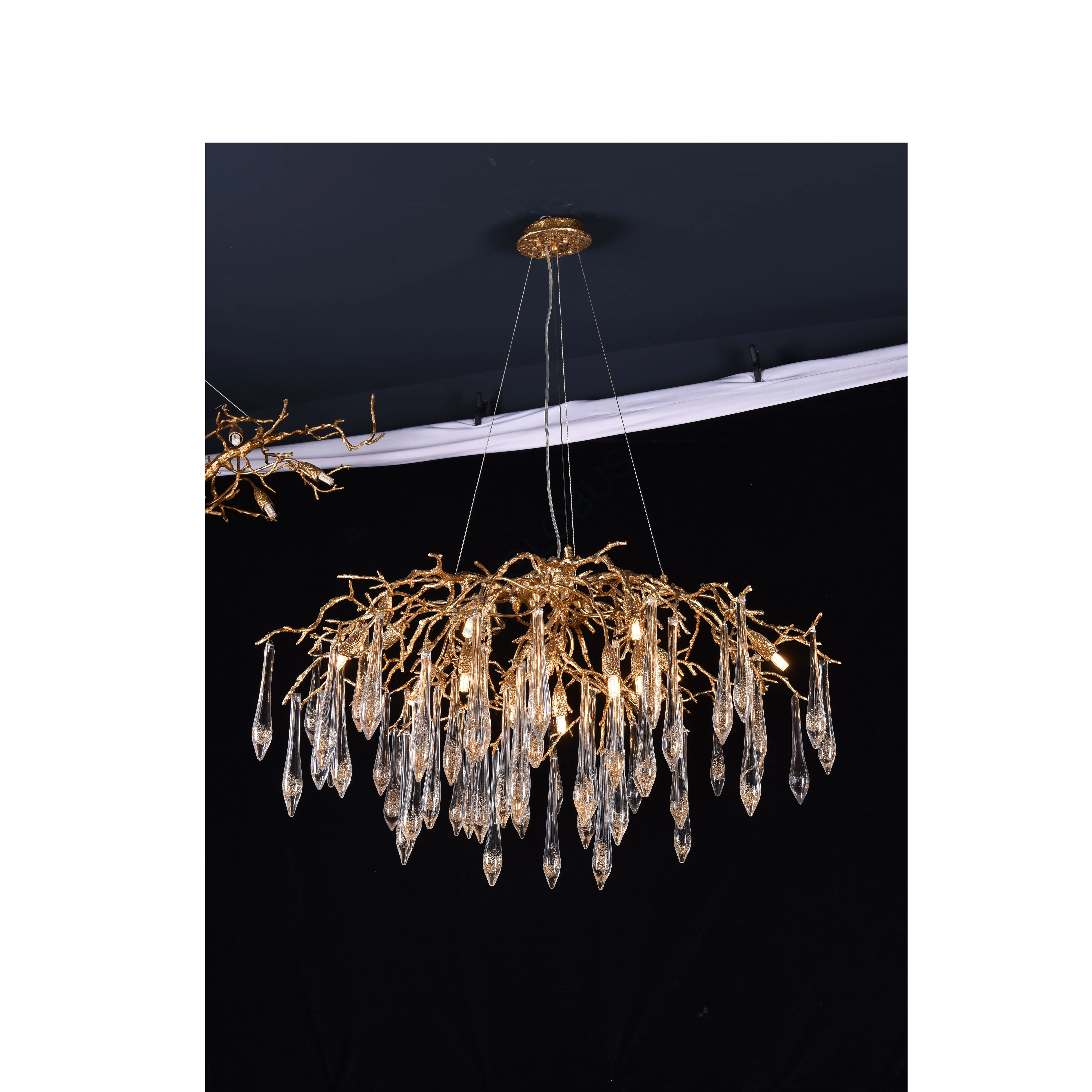 Люстра Wondolia