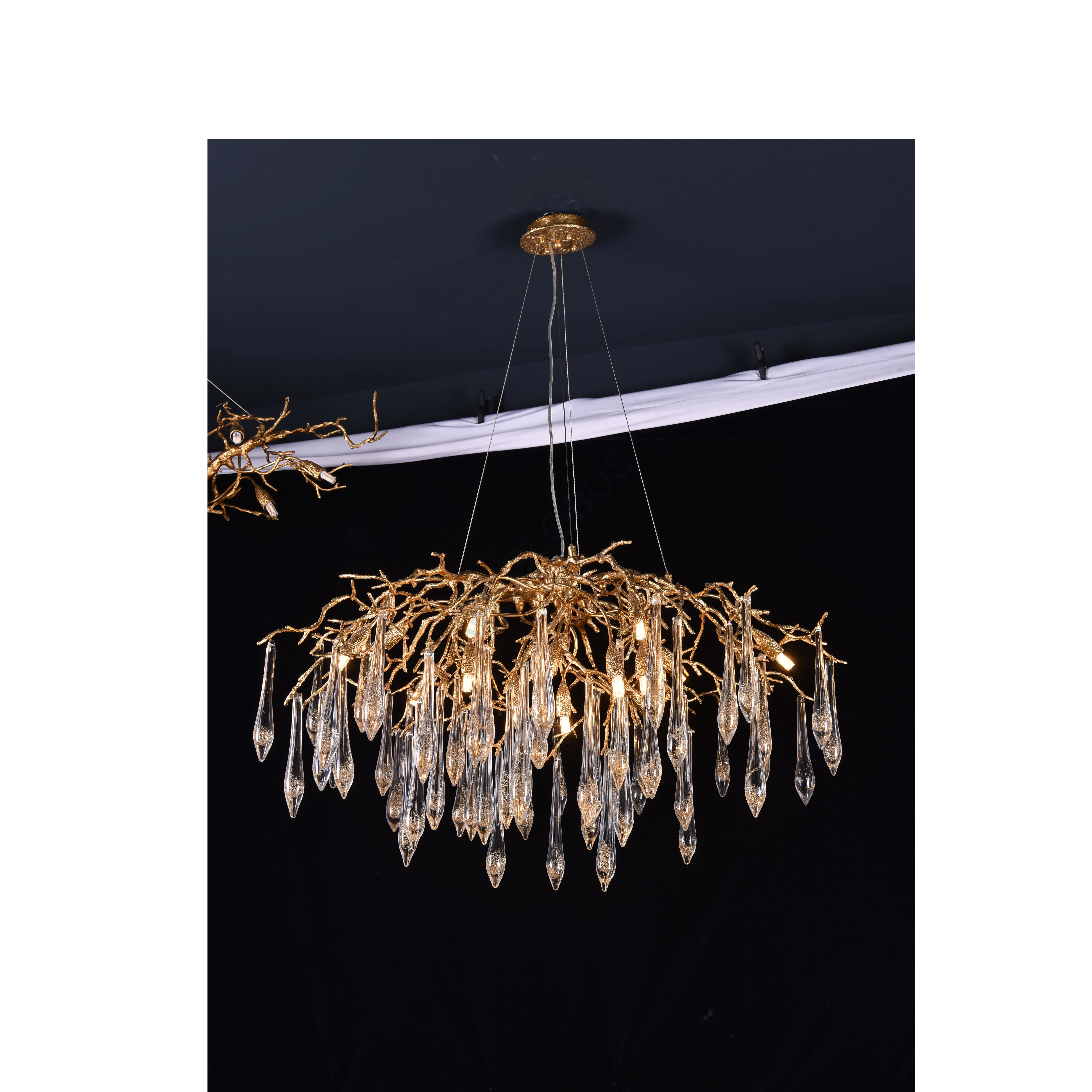 Люстра Wondolia