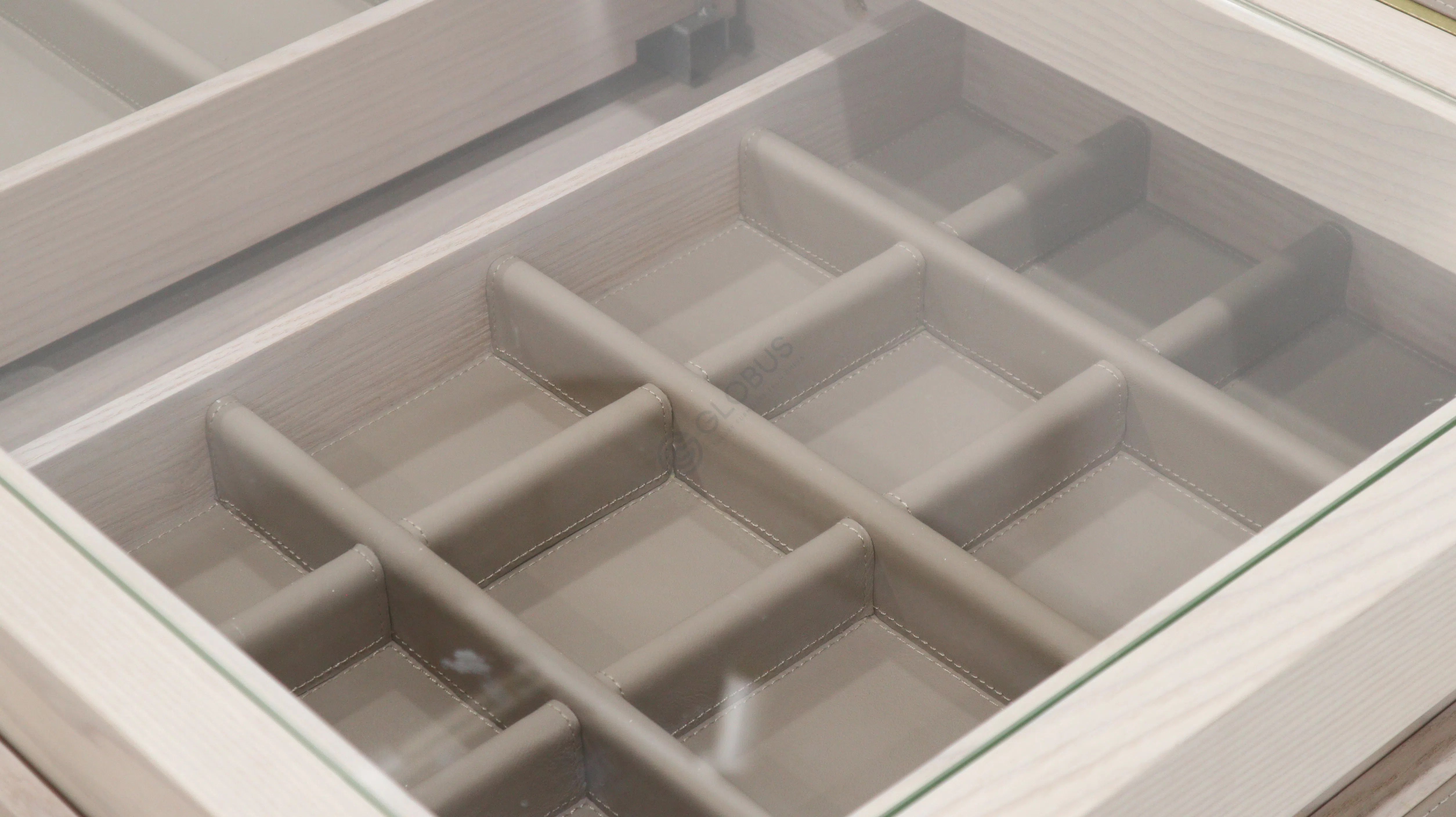 Walk-in wardrobe Sasone