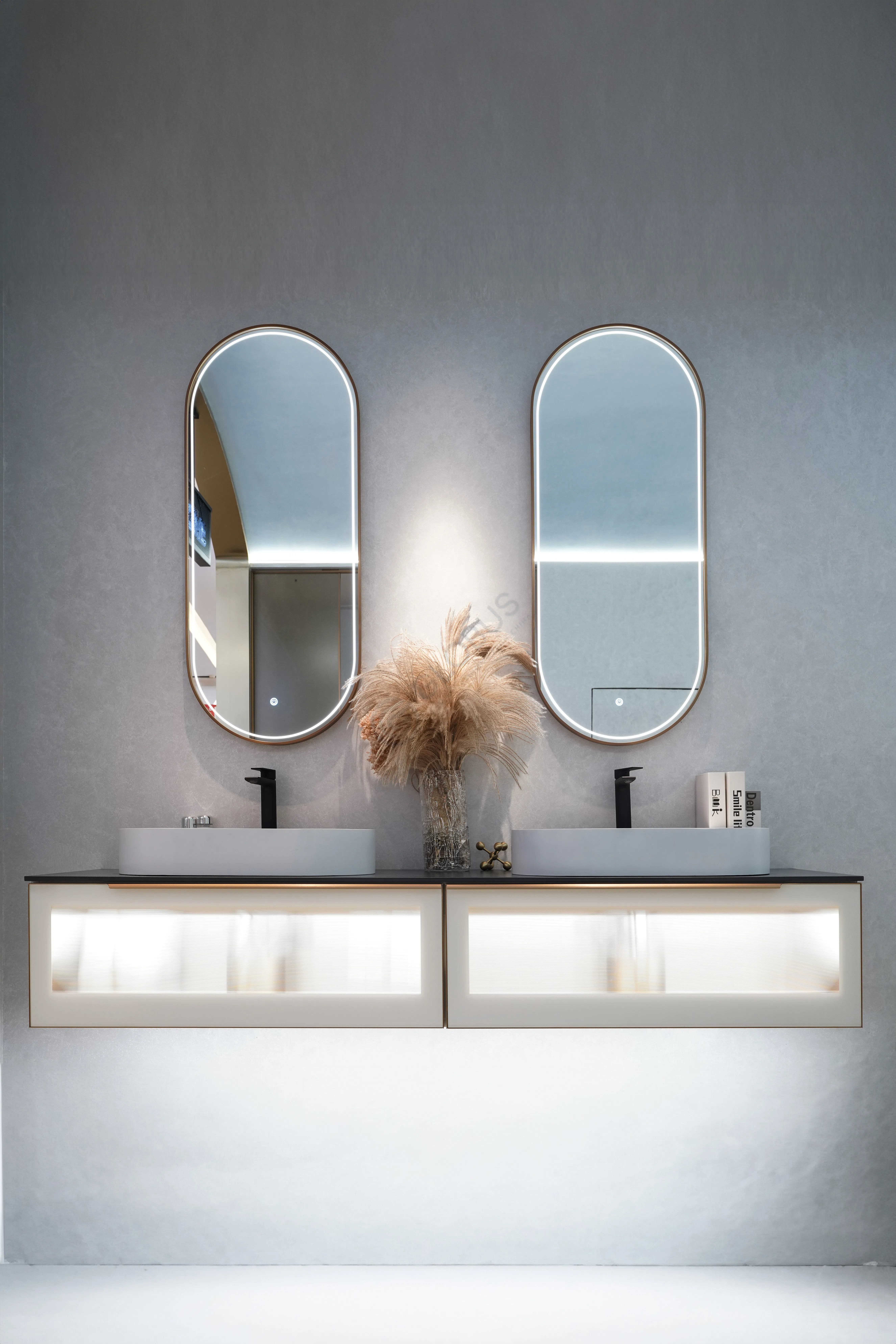 Bathroom cabinet Embellis