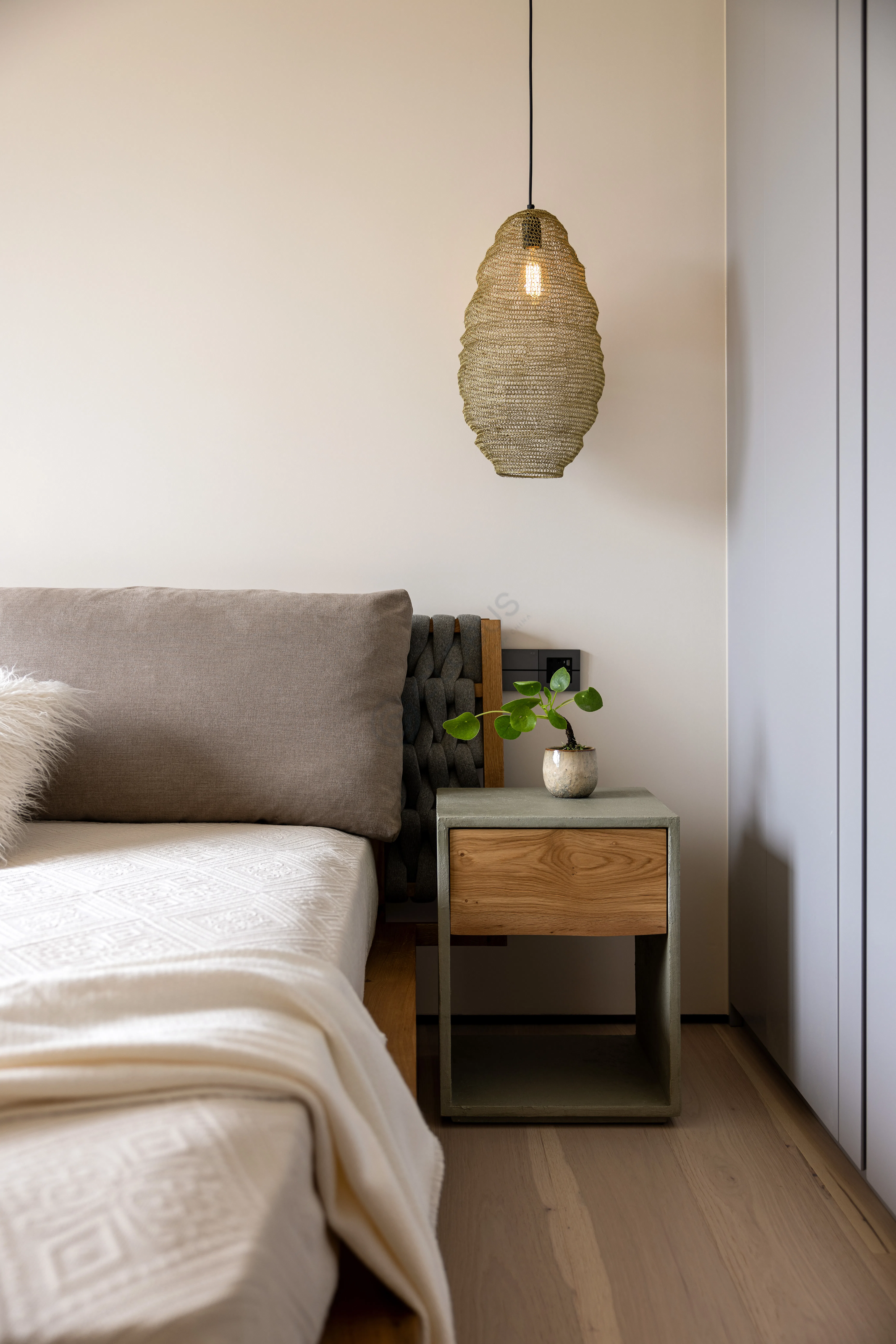 Bedside table Kornelja