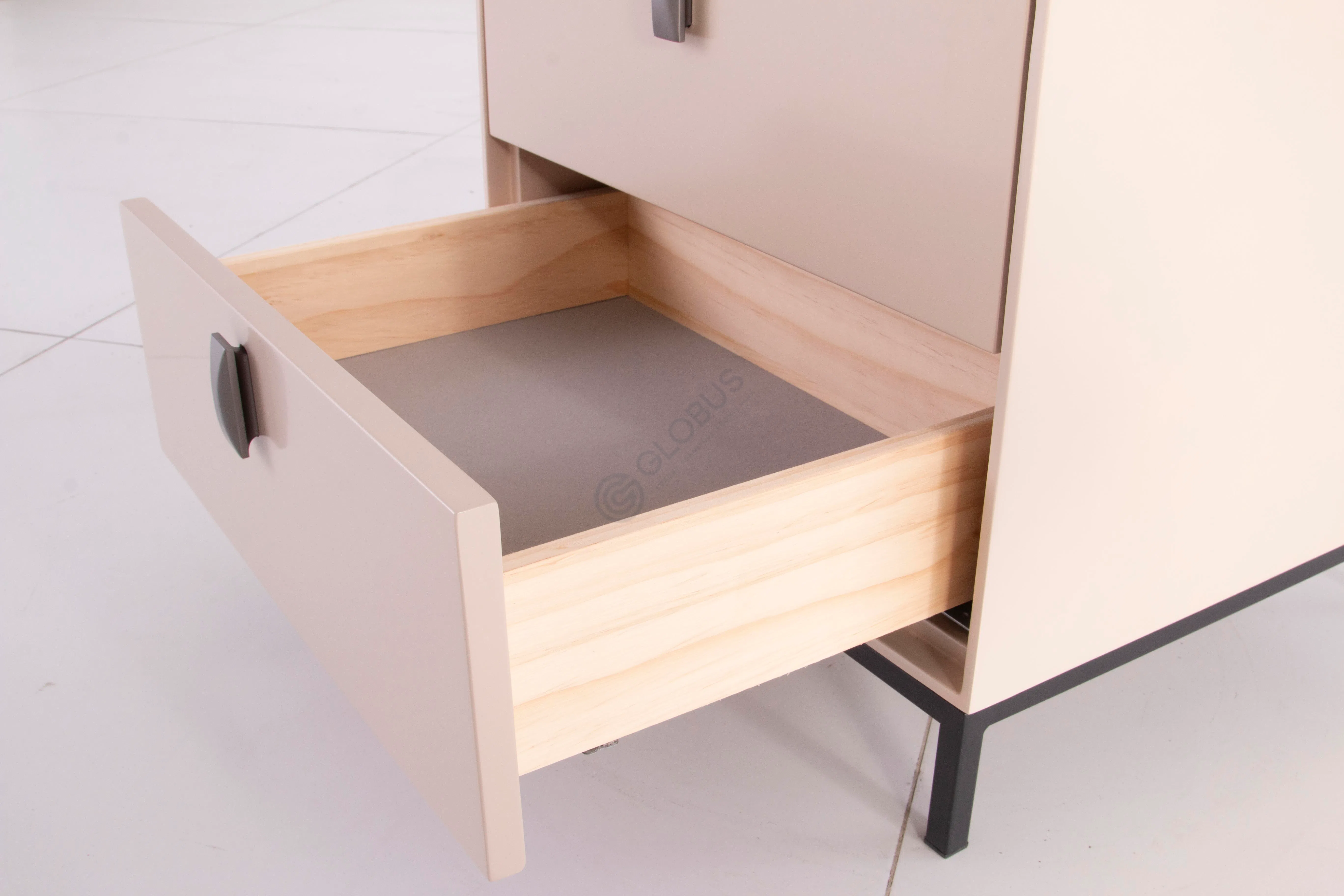 Bedside table Xaireen