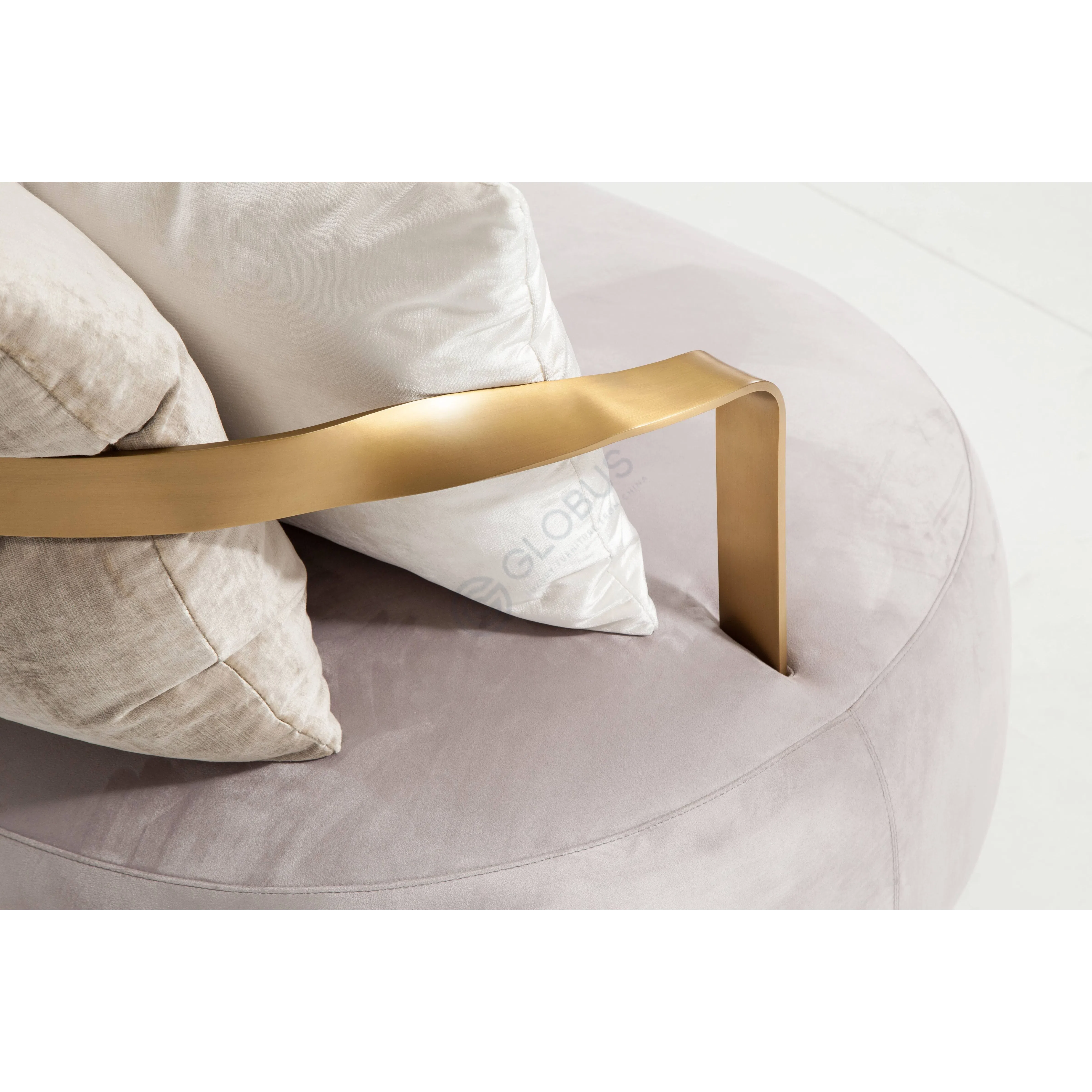 Armchair CORTEZARI Botero