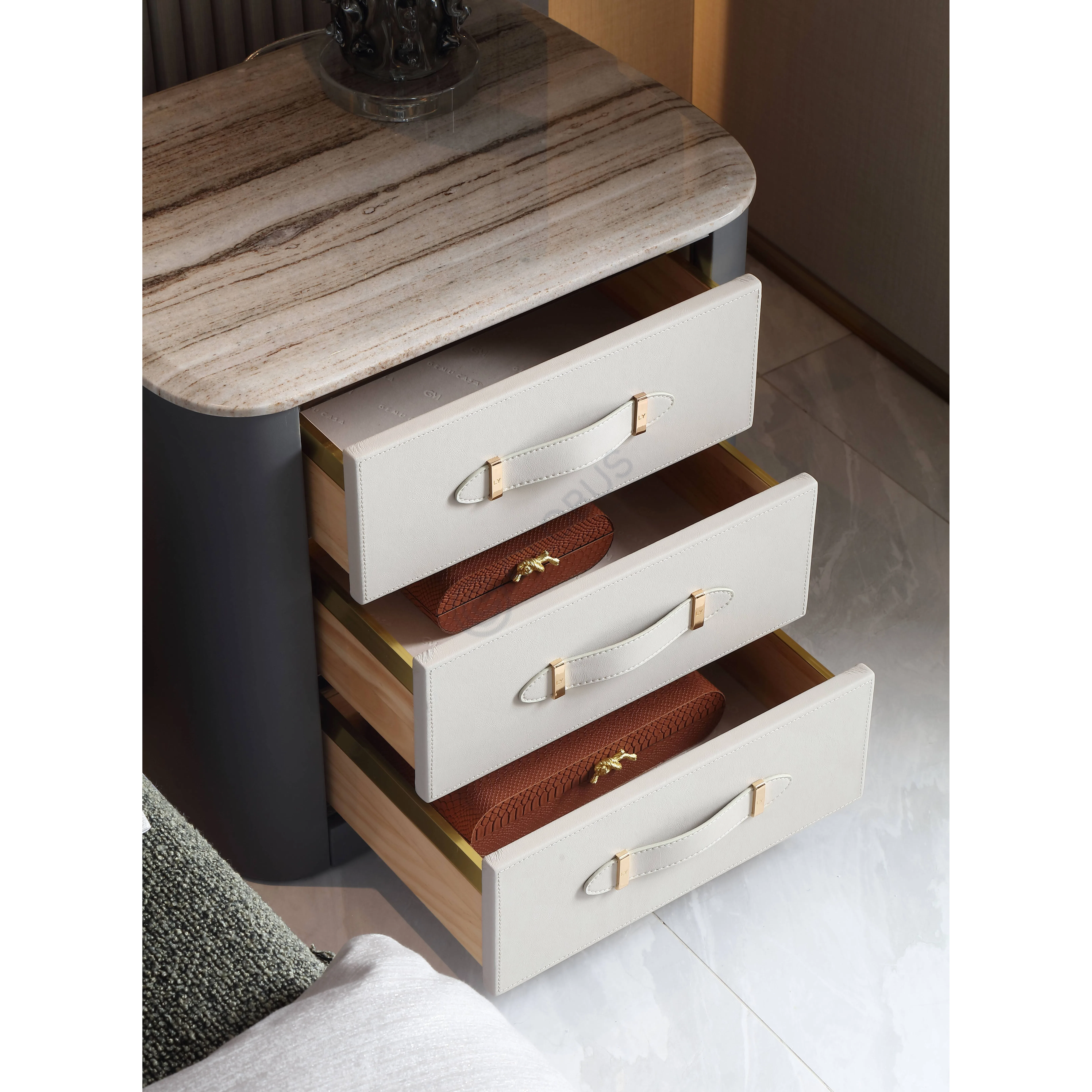 Bedside table Pauper