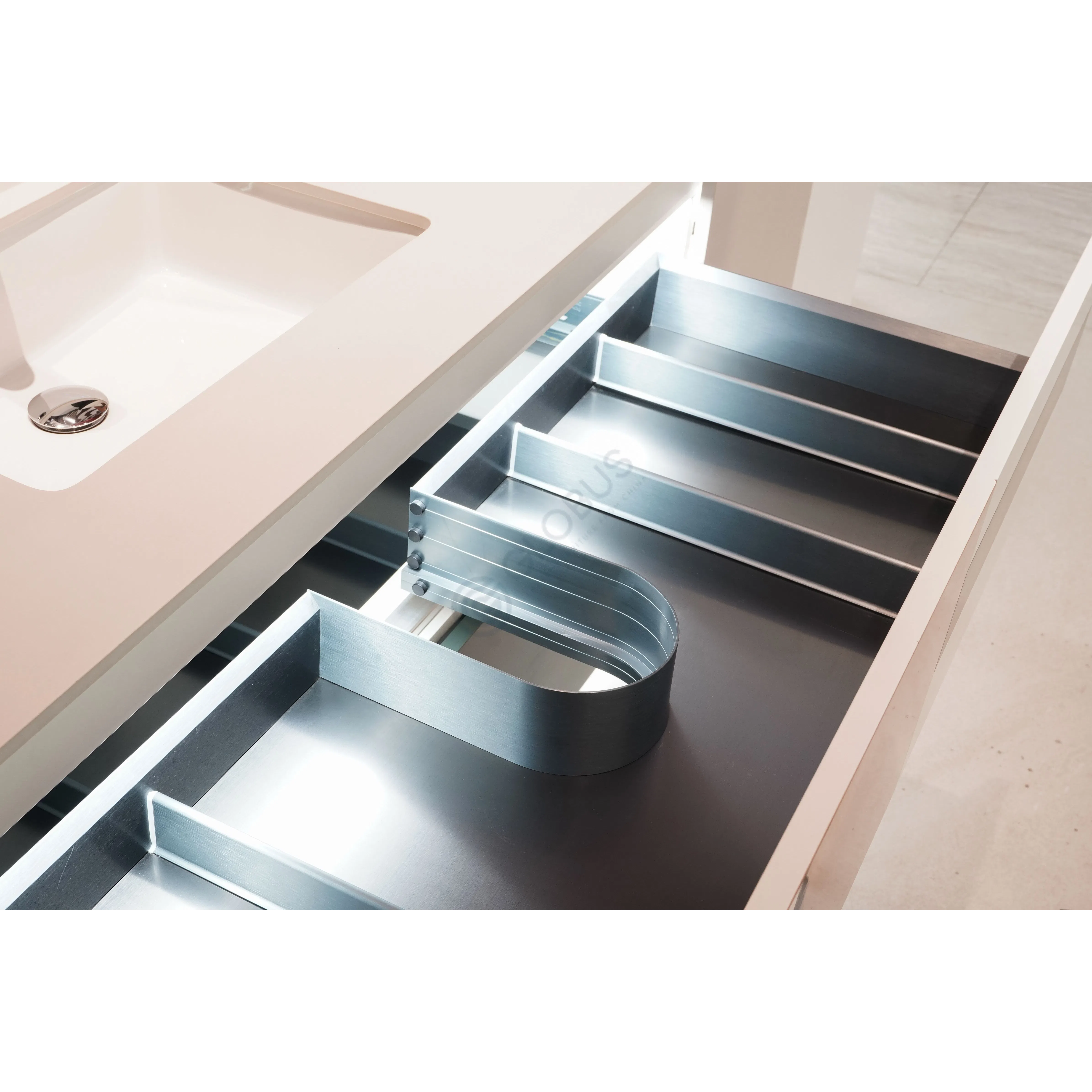 Ванный шкаф Catarina