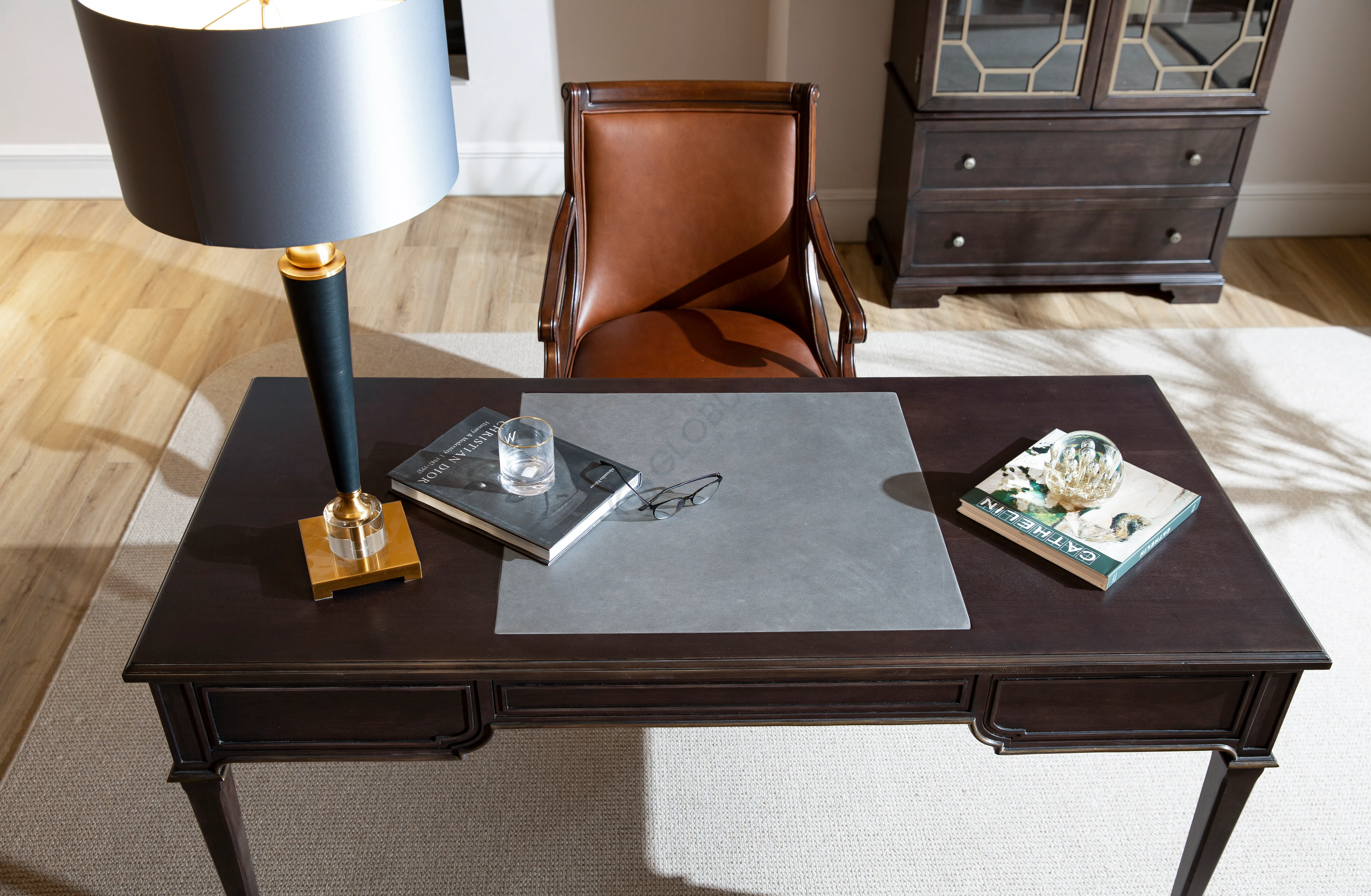 Executive chair THEODORE ALEXANDER Floris