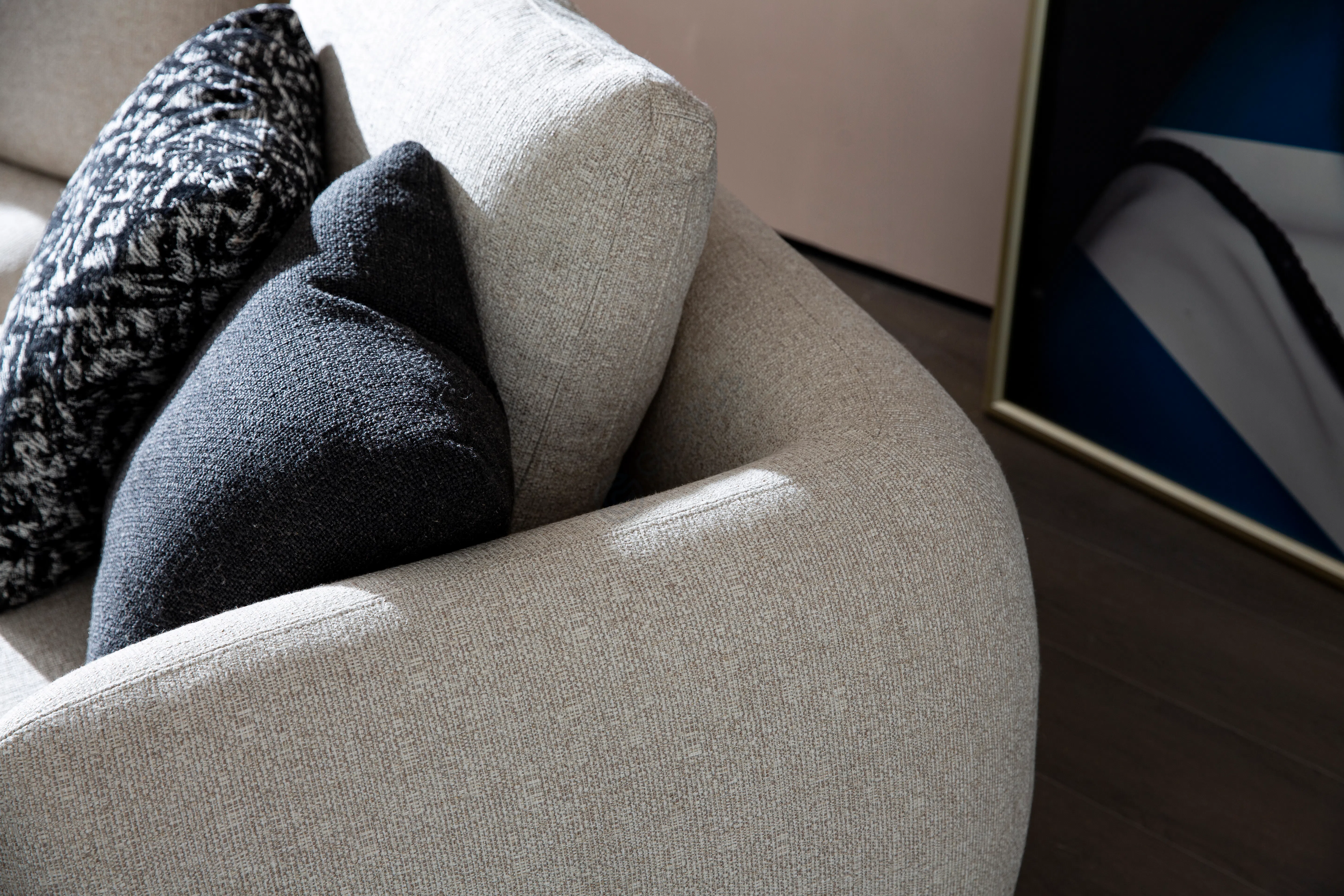 Sofa EICHHOLTZ Sidney