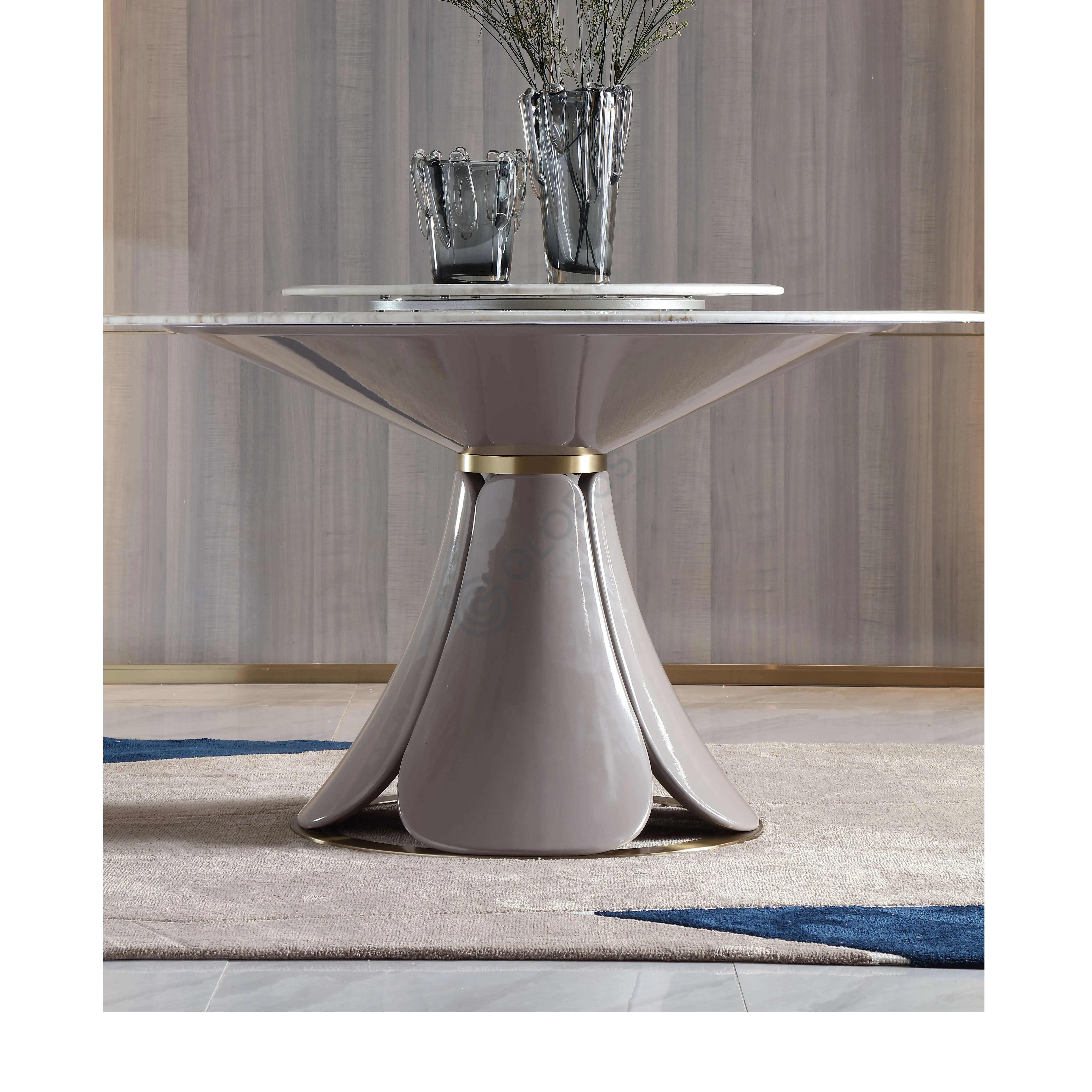 Обеденный стол Quanco