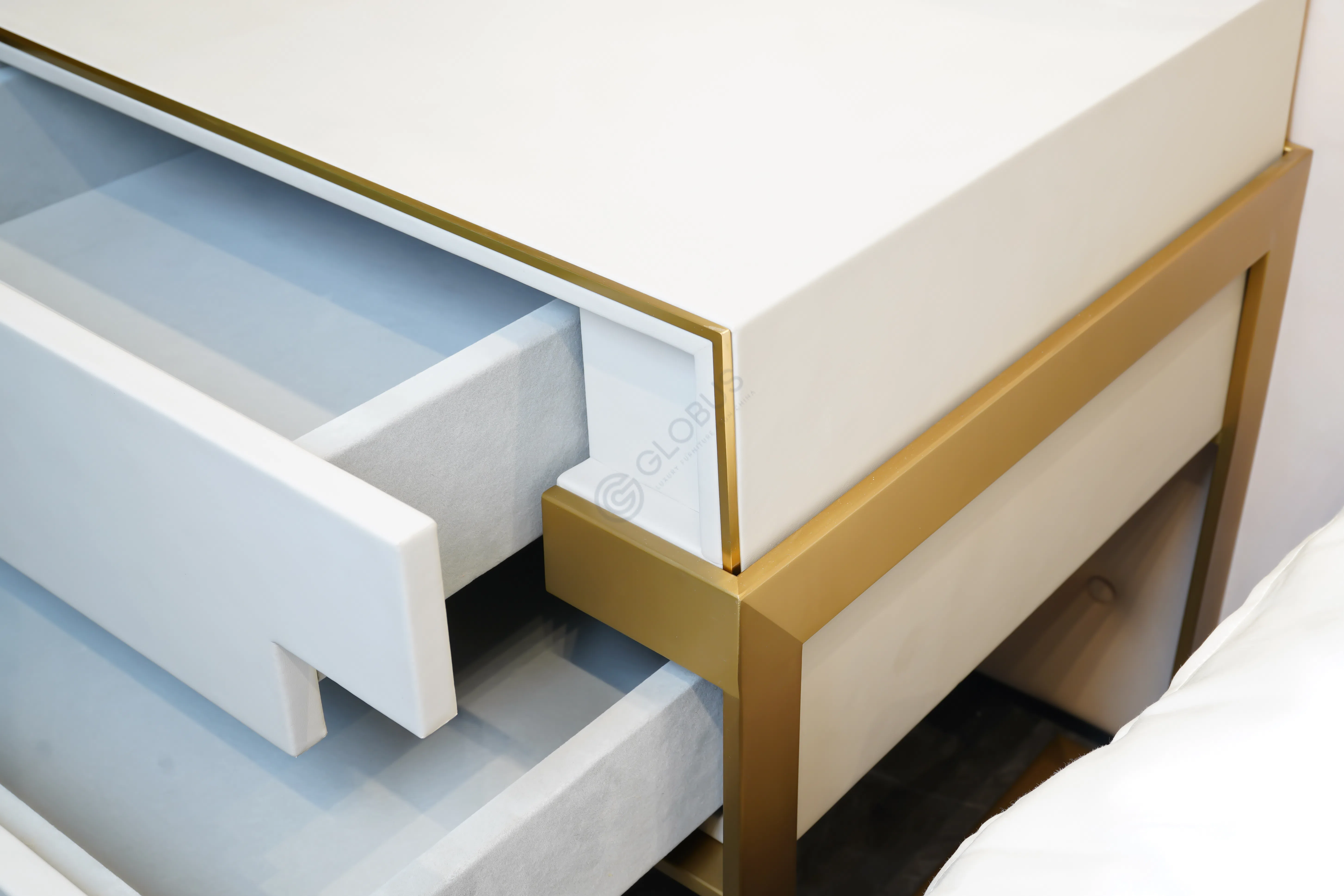 Bedside table Marellis