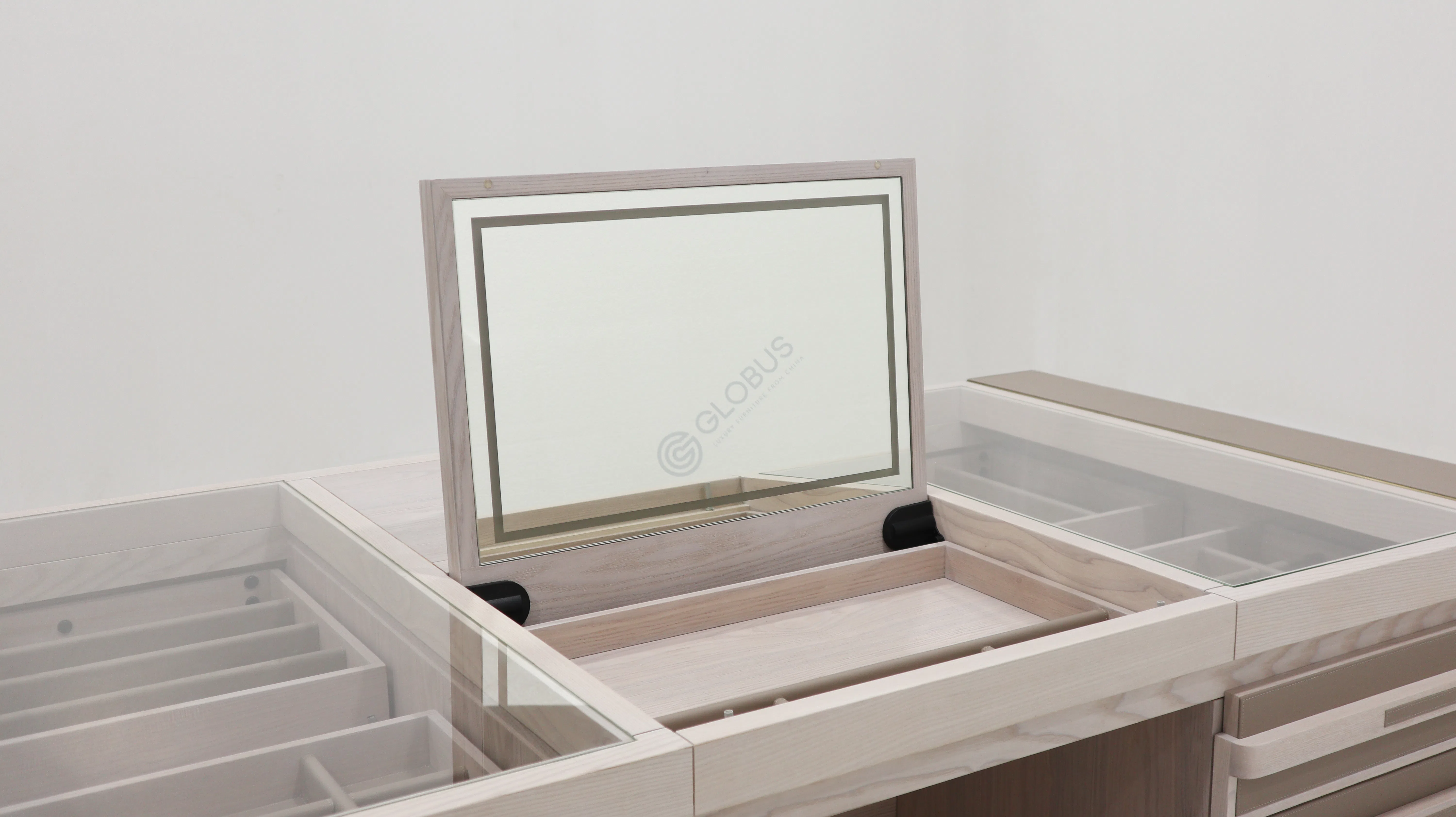 Walk-in wardrobe Sasone