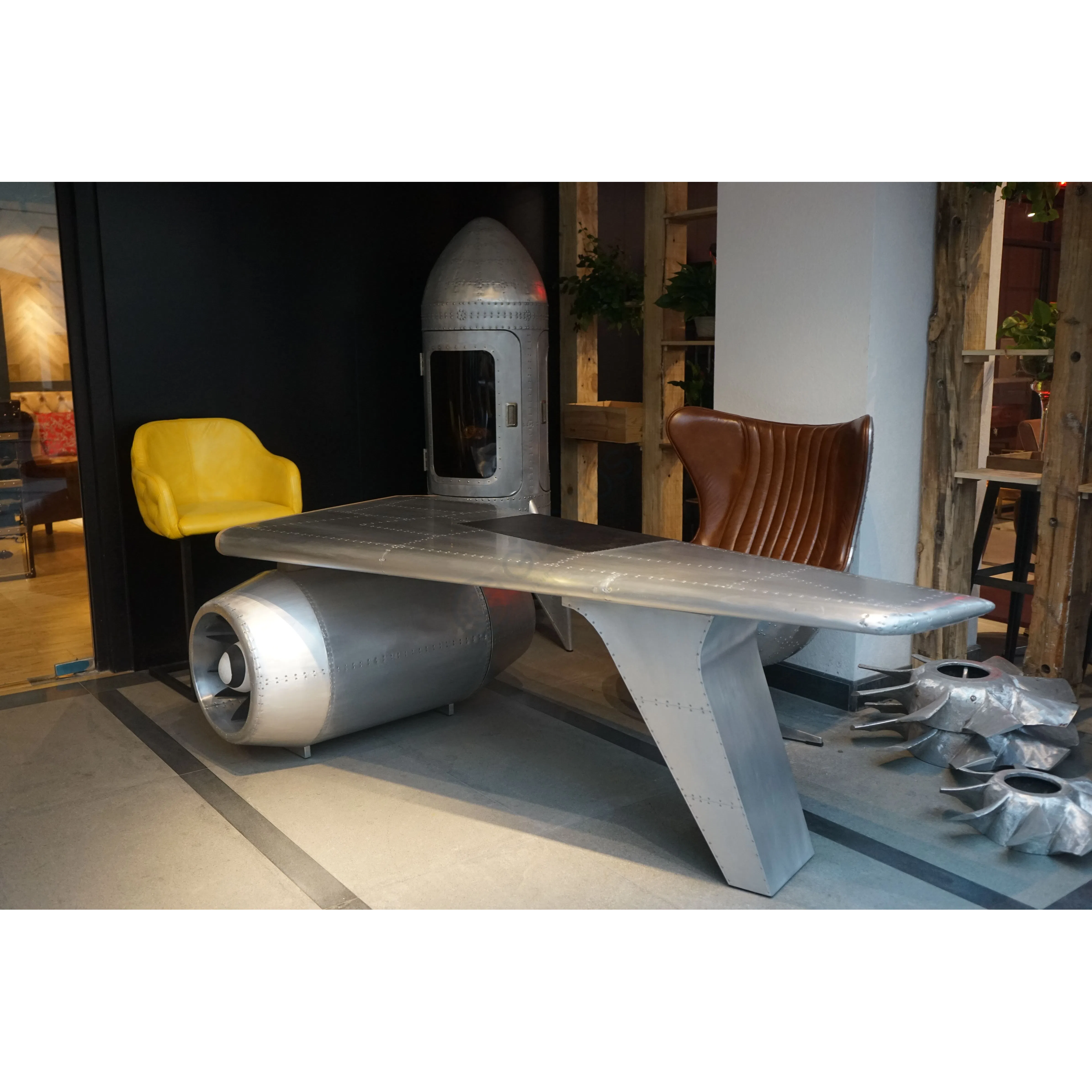 Executive chair Adelgardo