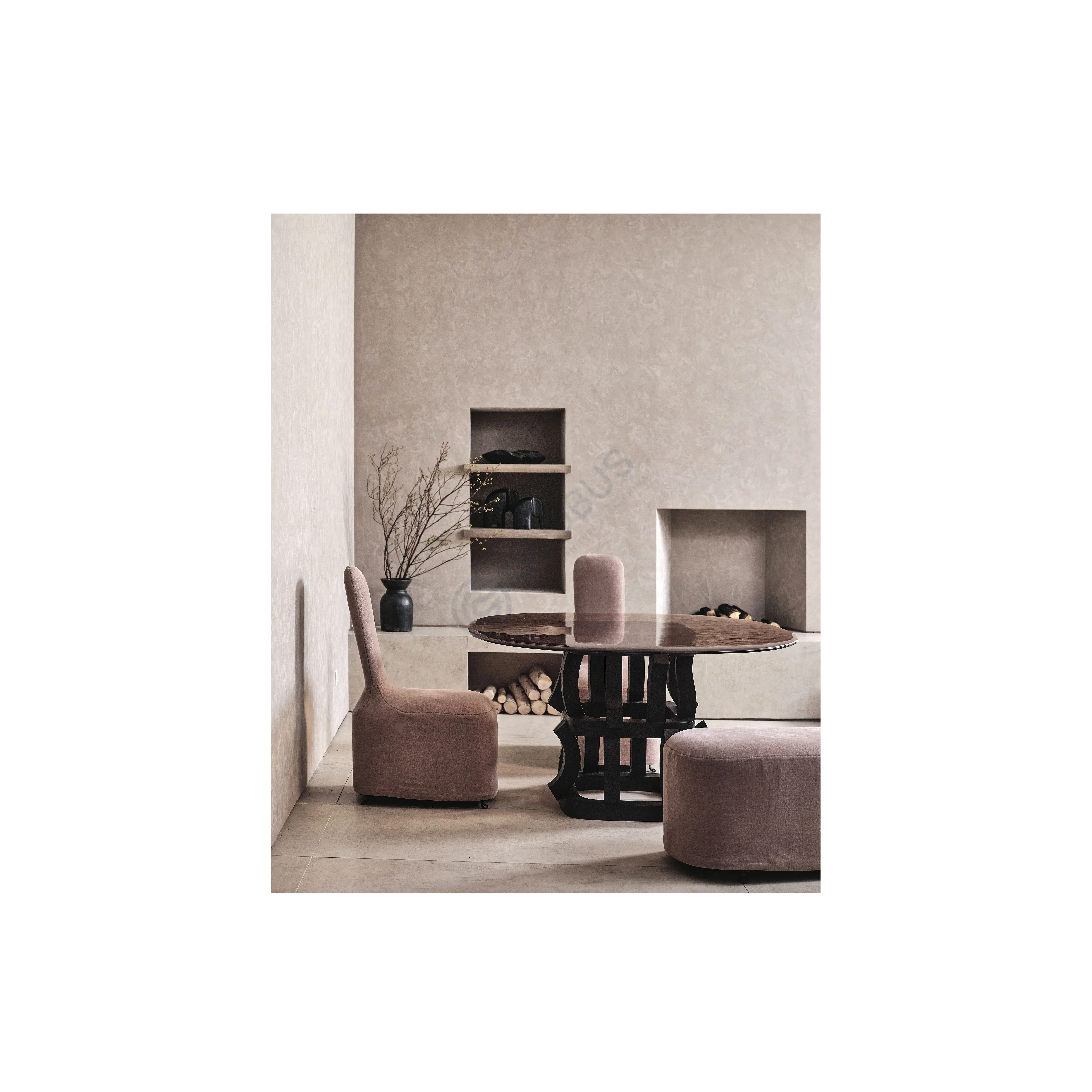 Dining table Quesnell