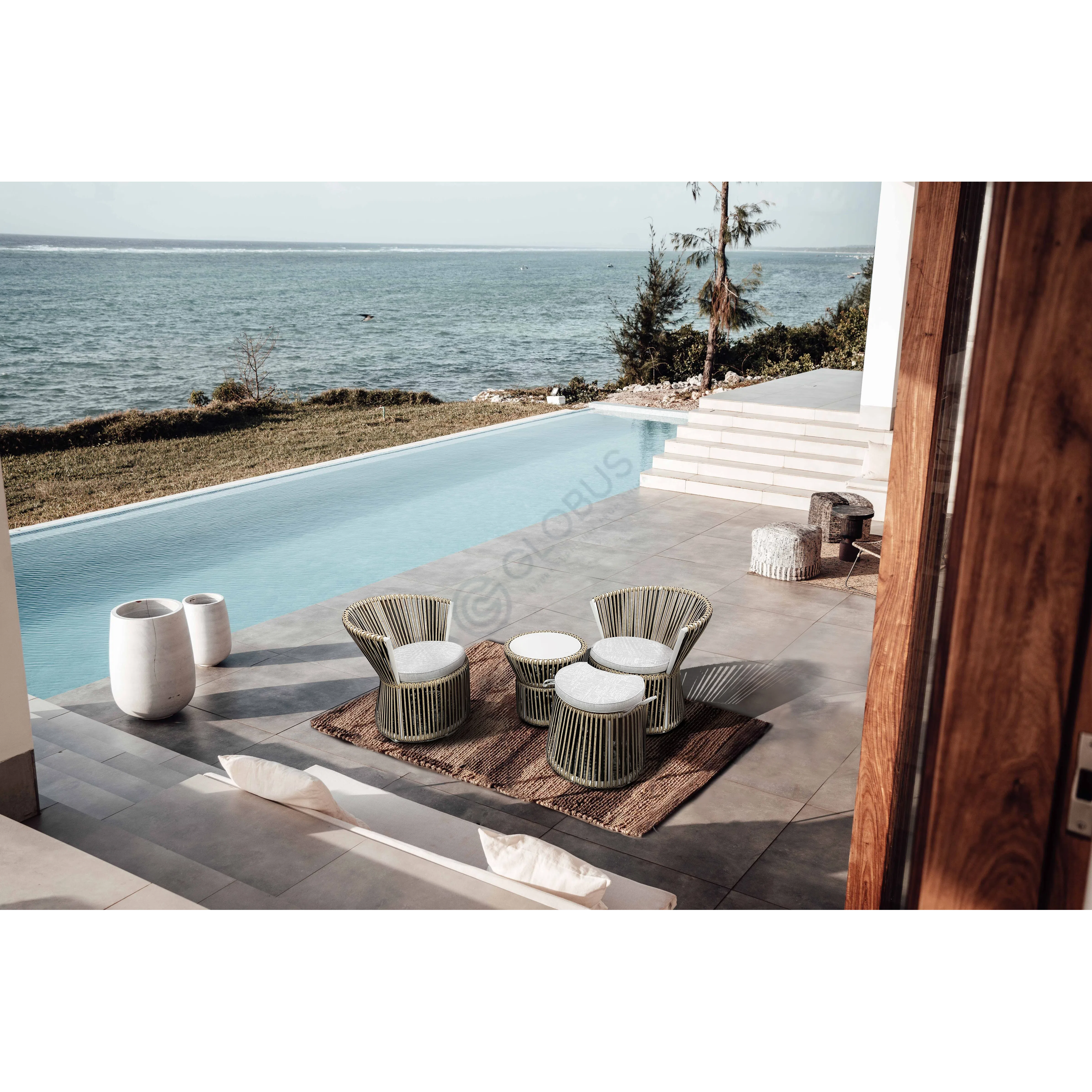 Уличный пуф Hirova