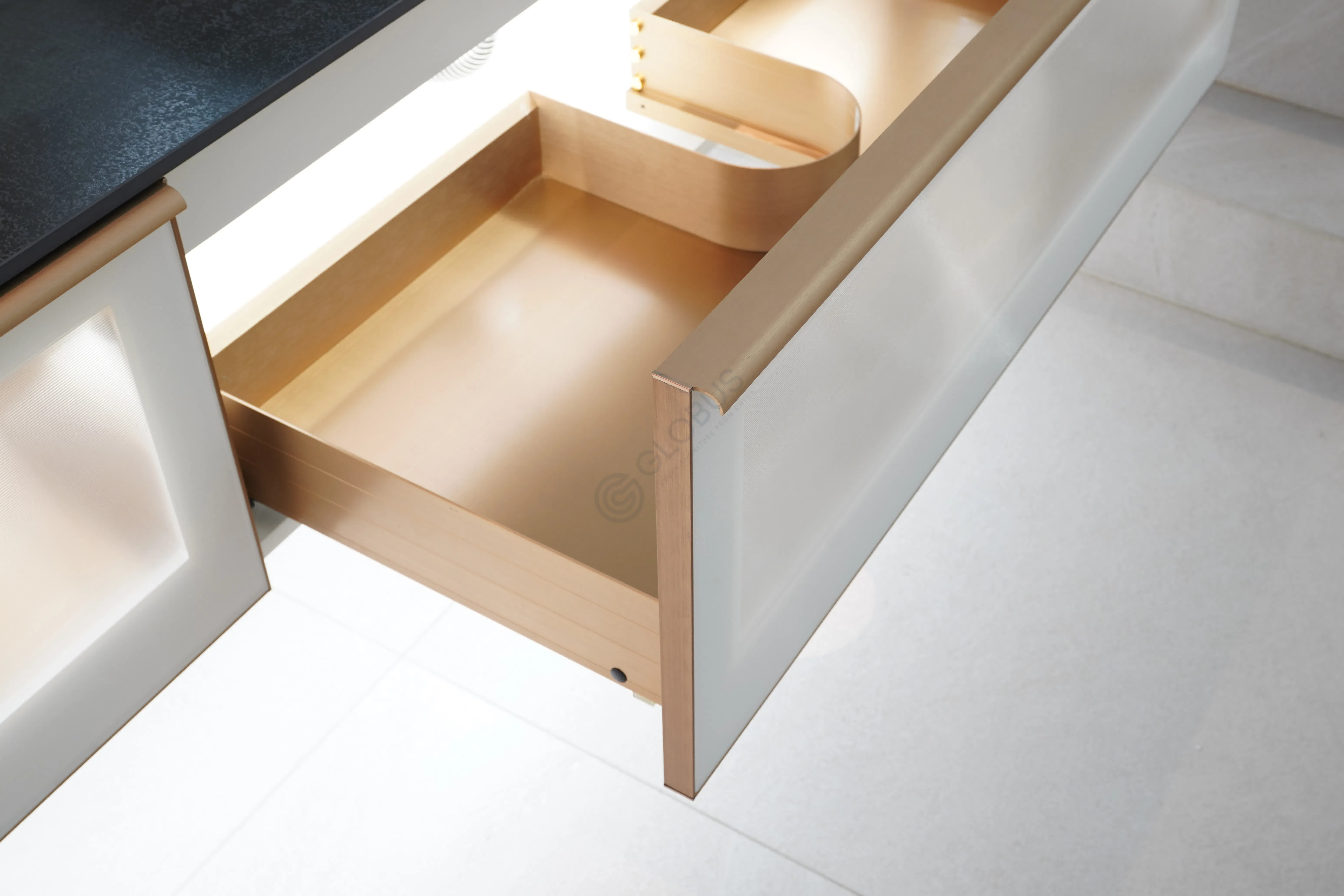 Bathroom cabinet Embellis