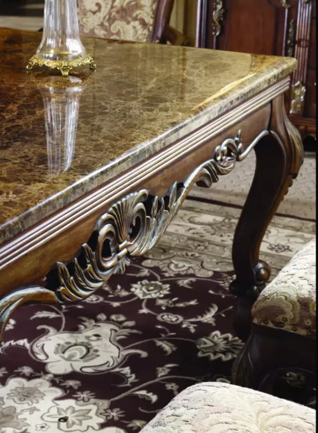 Dining table Rifulgere