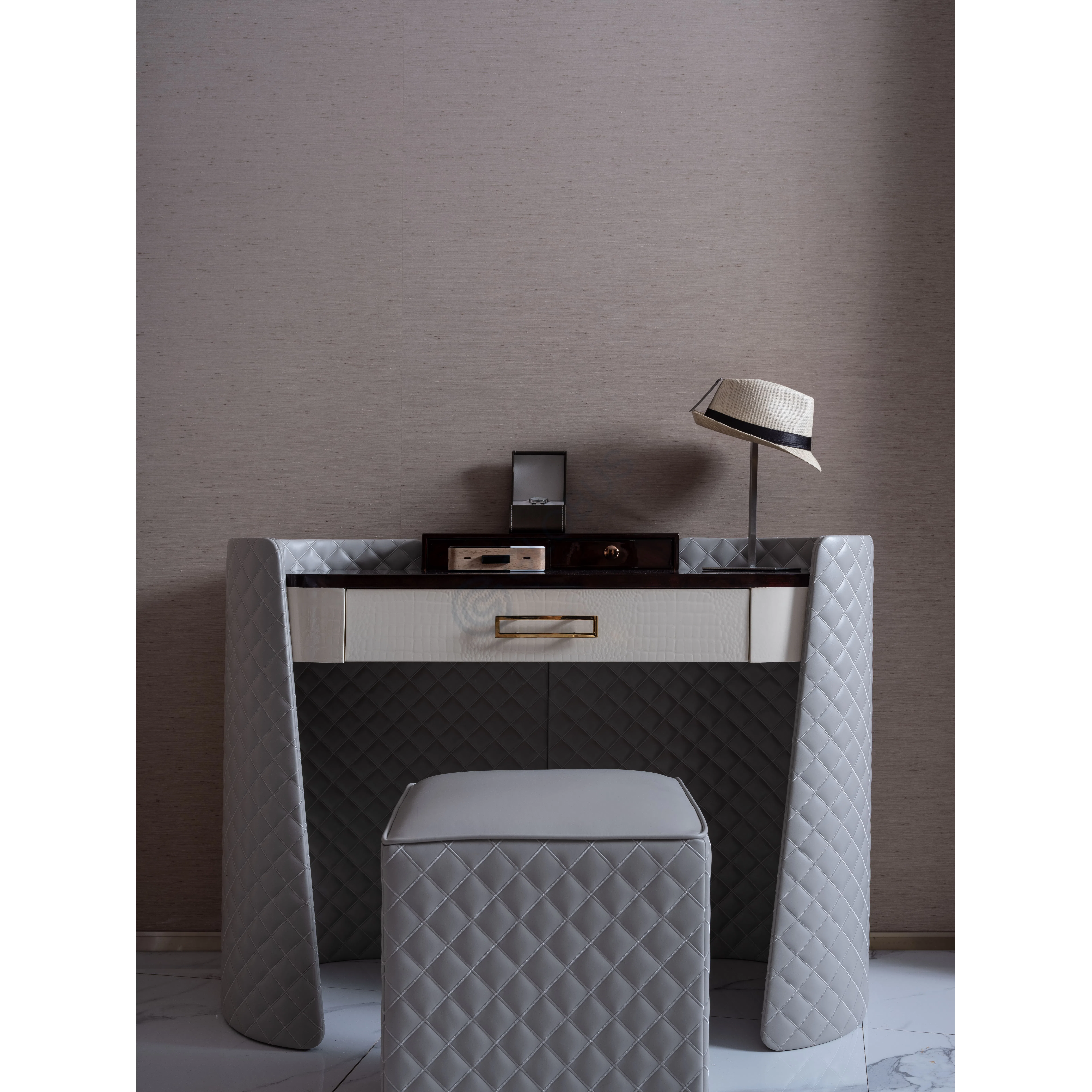 Туалетный столик Oustlet