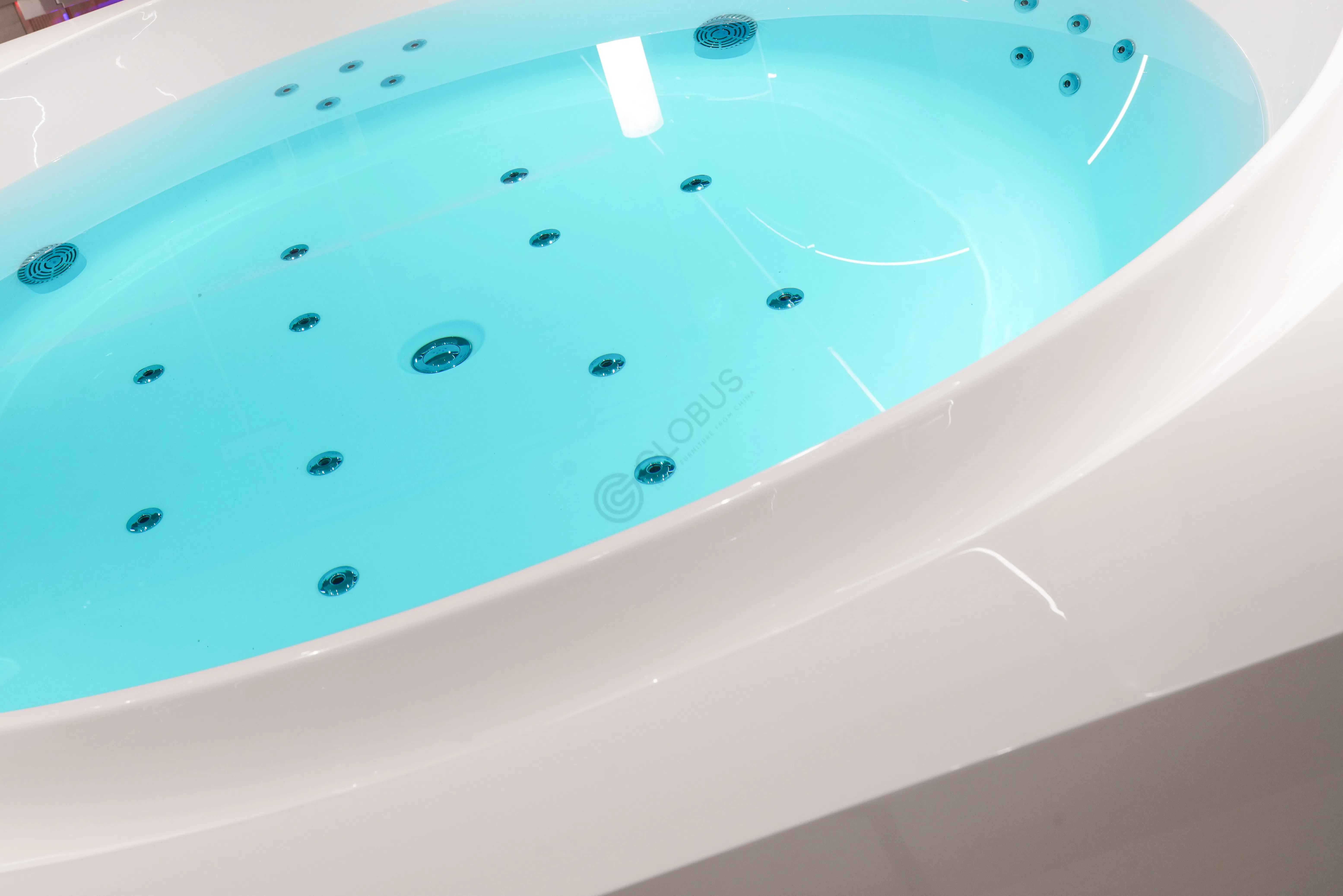 Jacuzzi Opia
