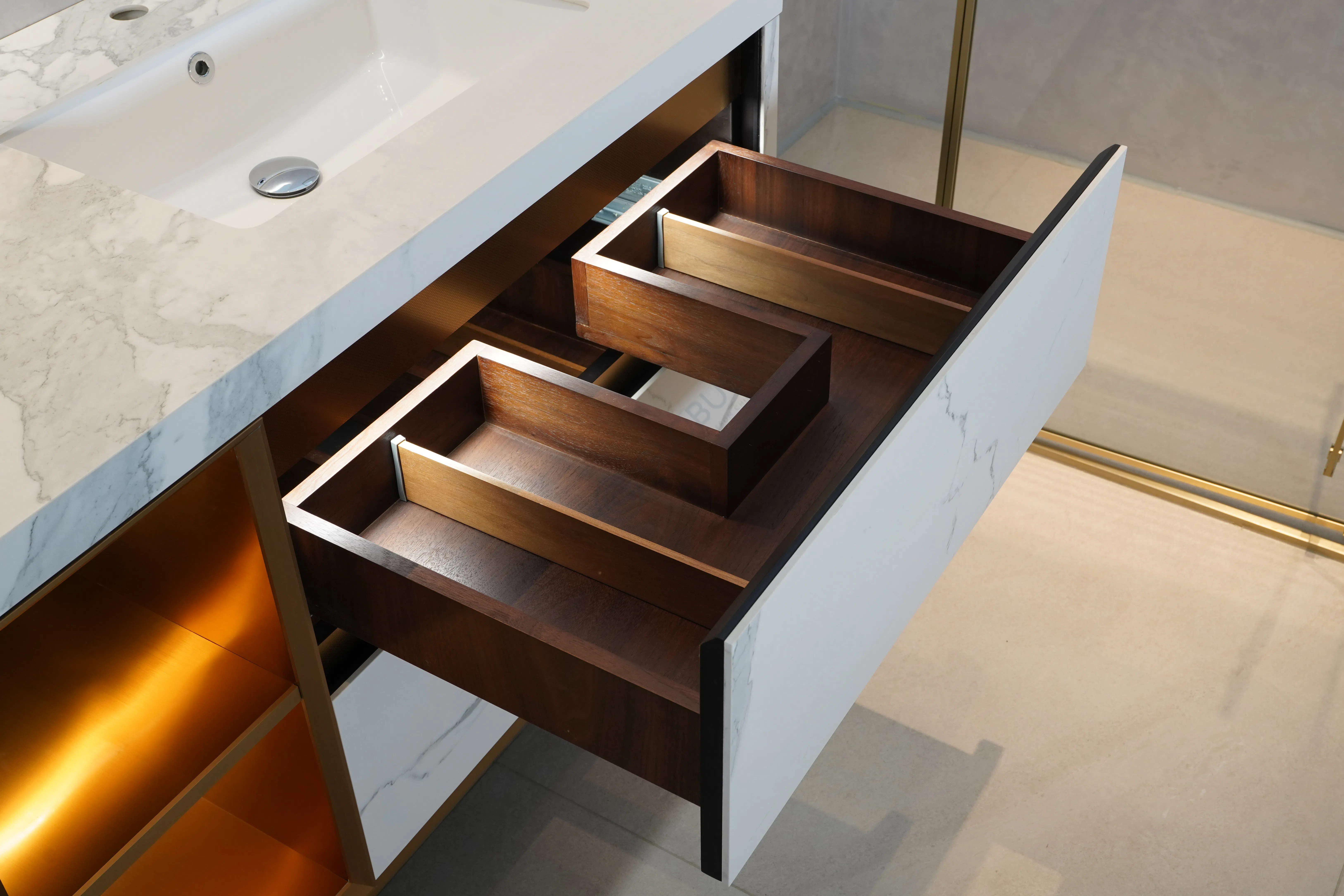 Bathroom cabinet Xochi