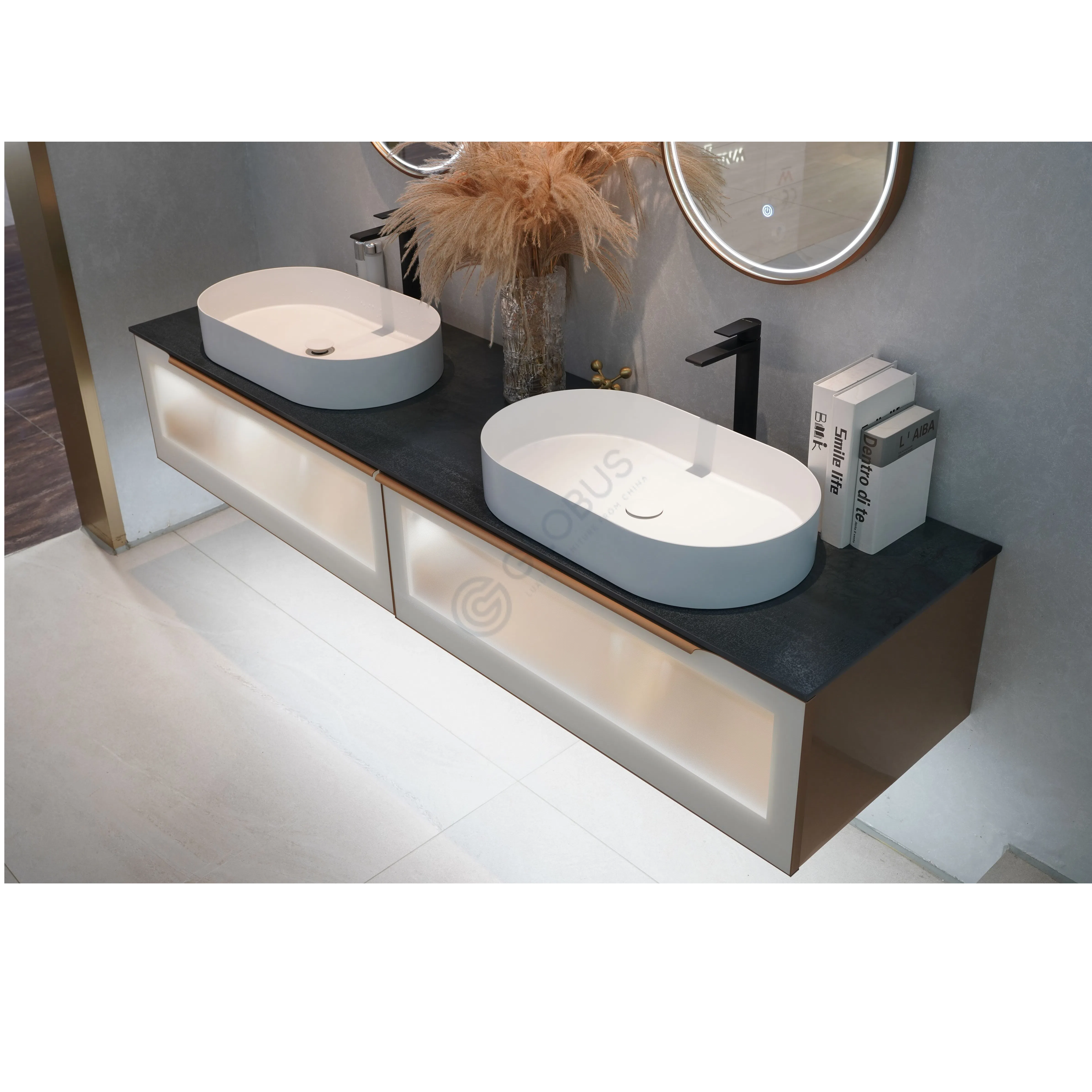 Bathroom cabinet Embellis