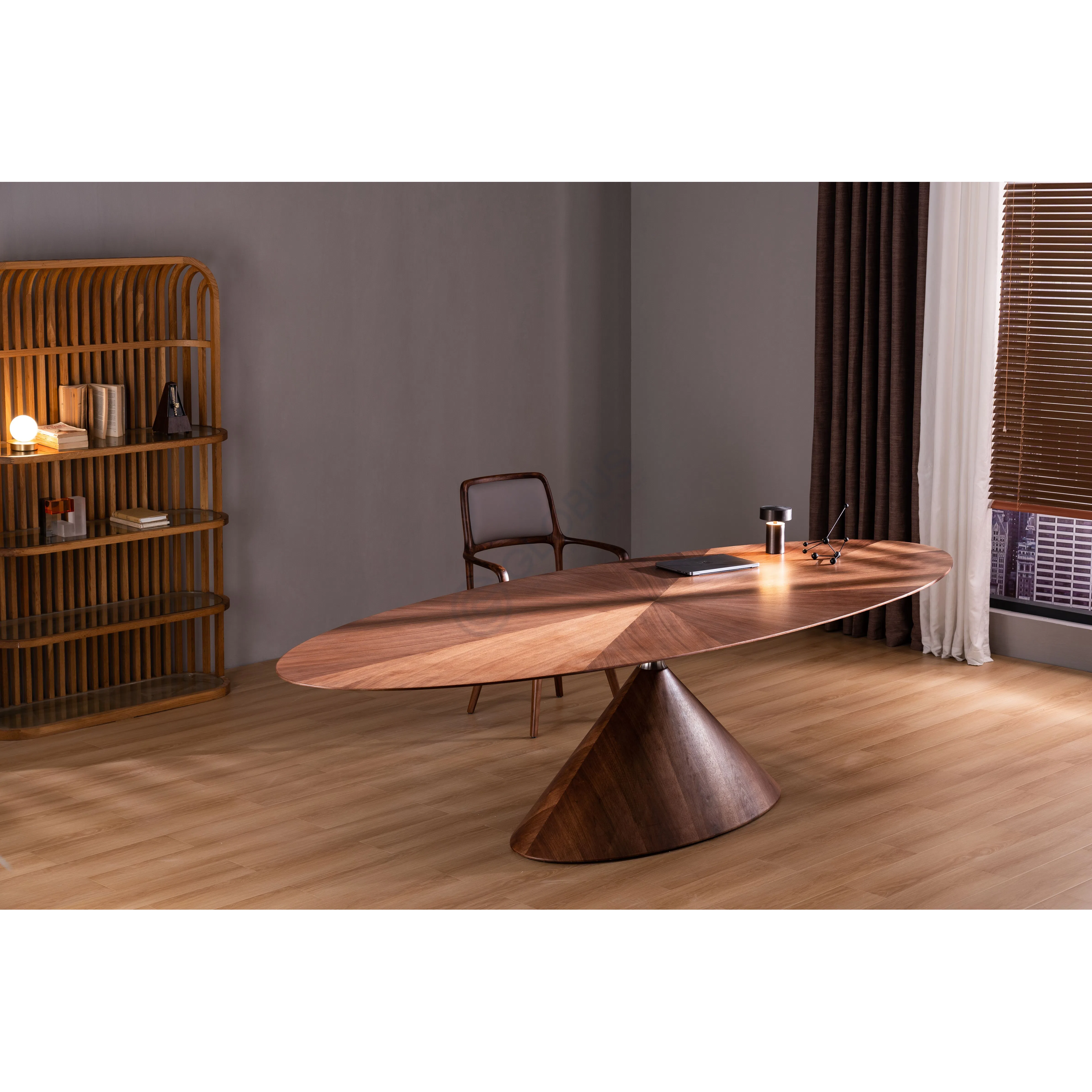 Dining table Favonius