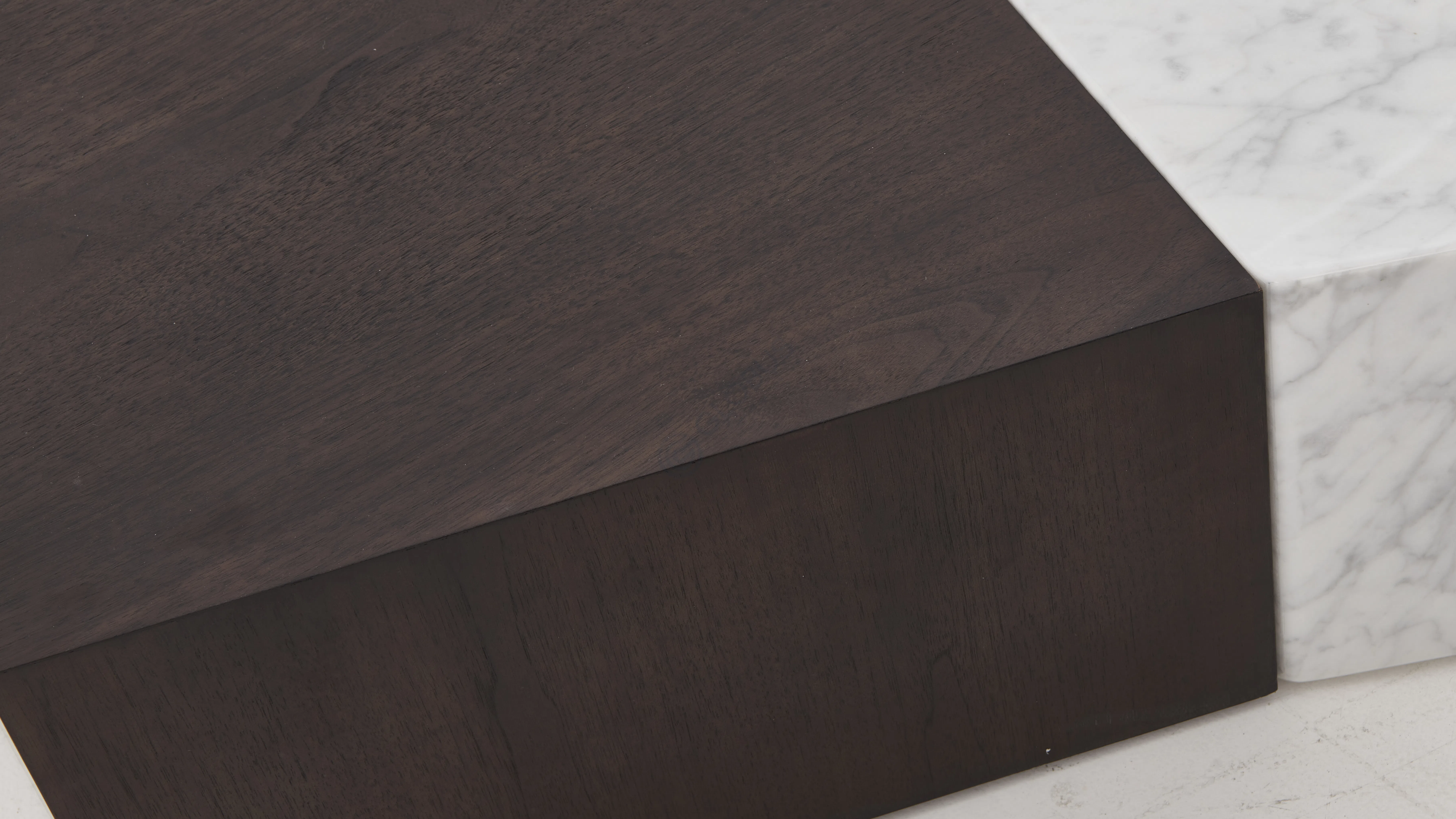 Coffee table CHRISTINA JORGE DE CARVALHO