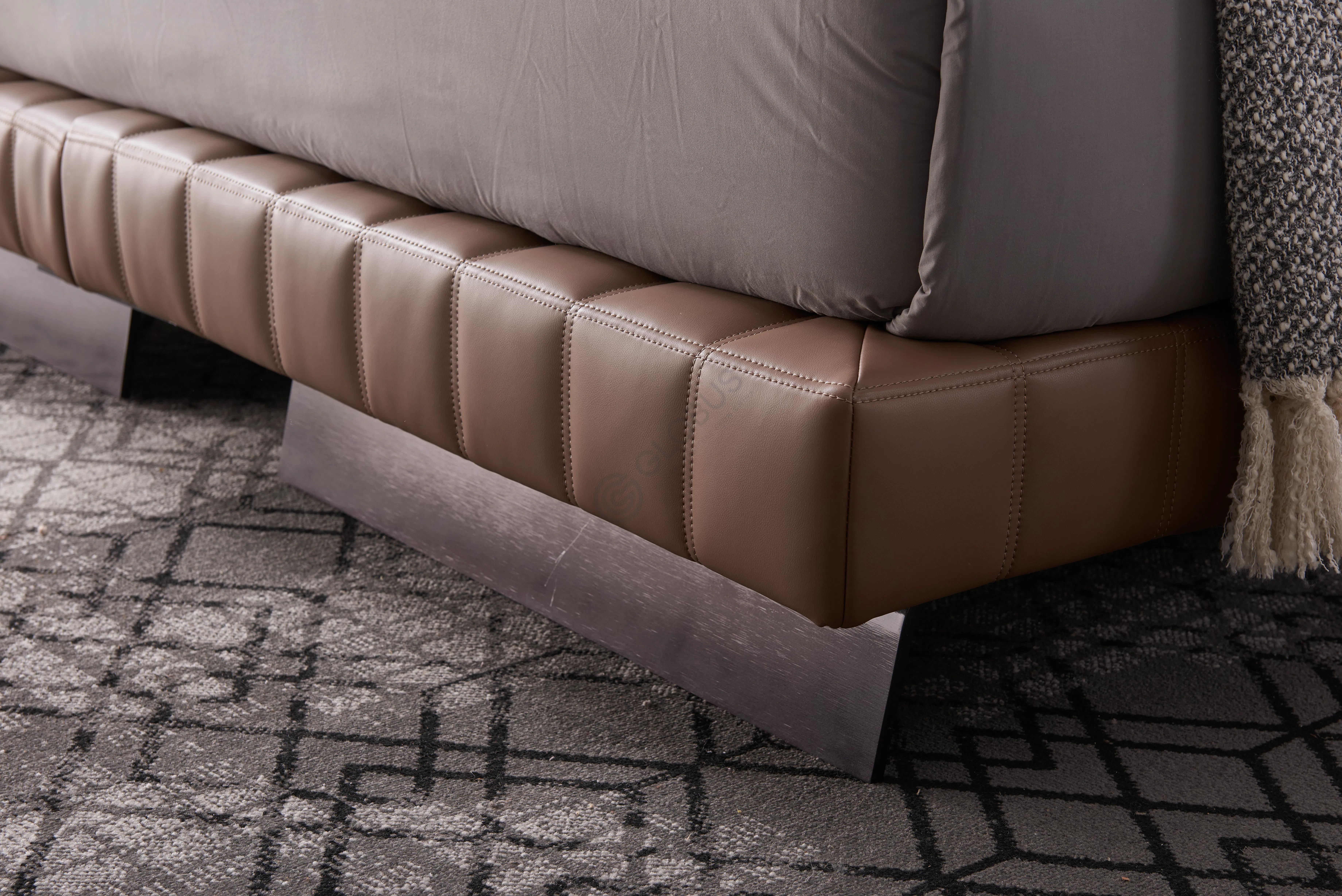 Bed MINOTTI Twiggy