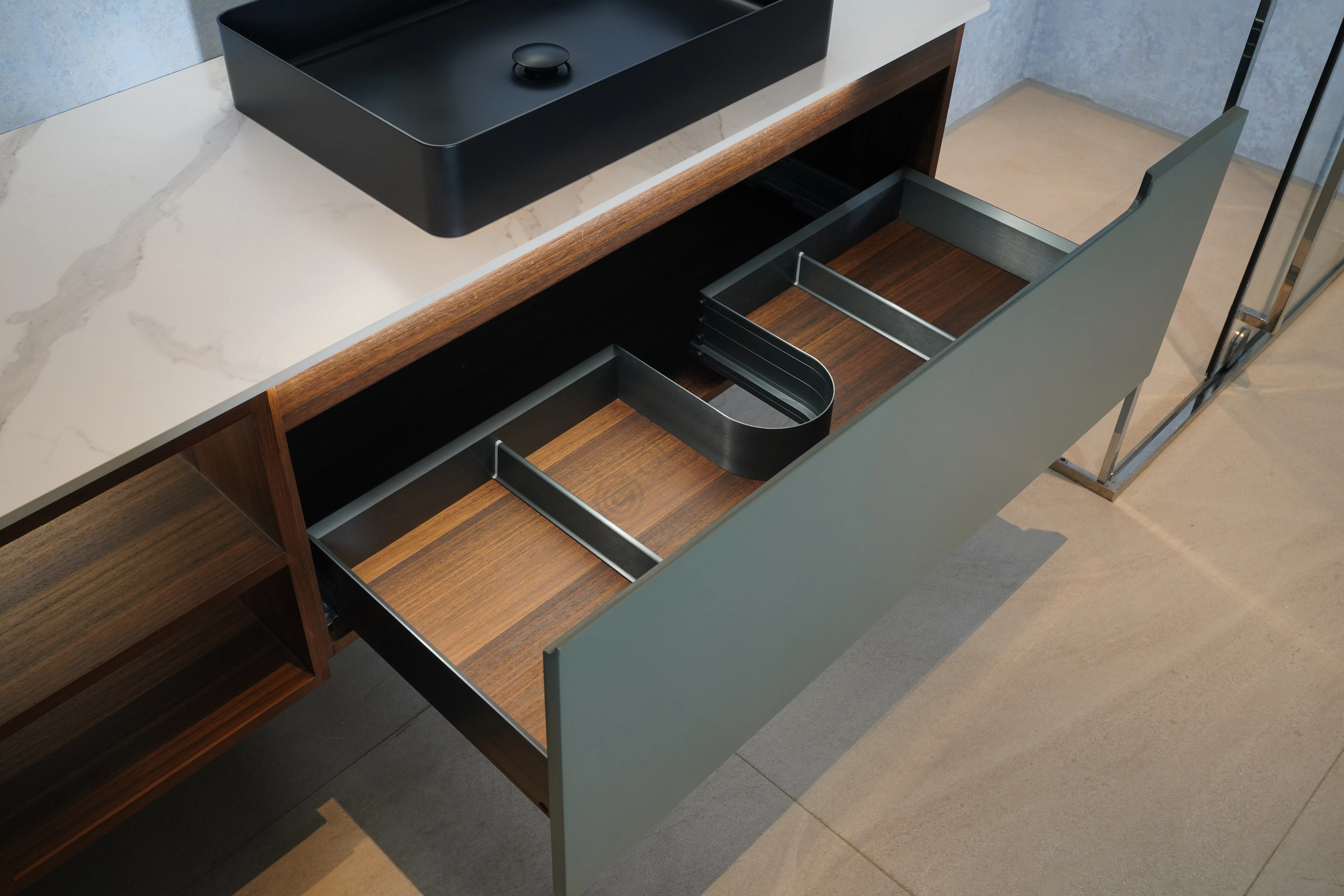 Bathroom cabinet Lavonda