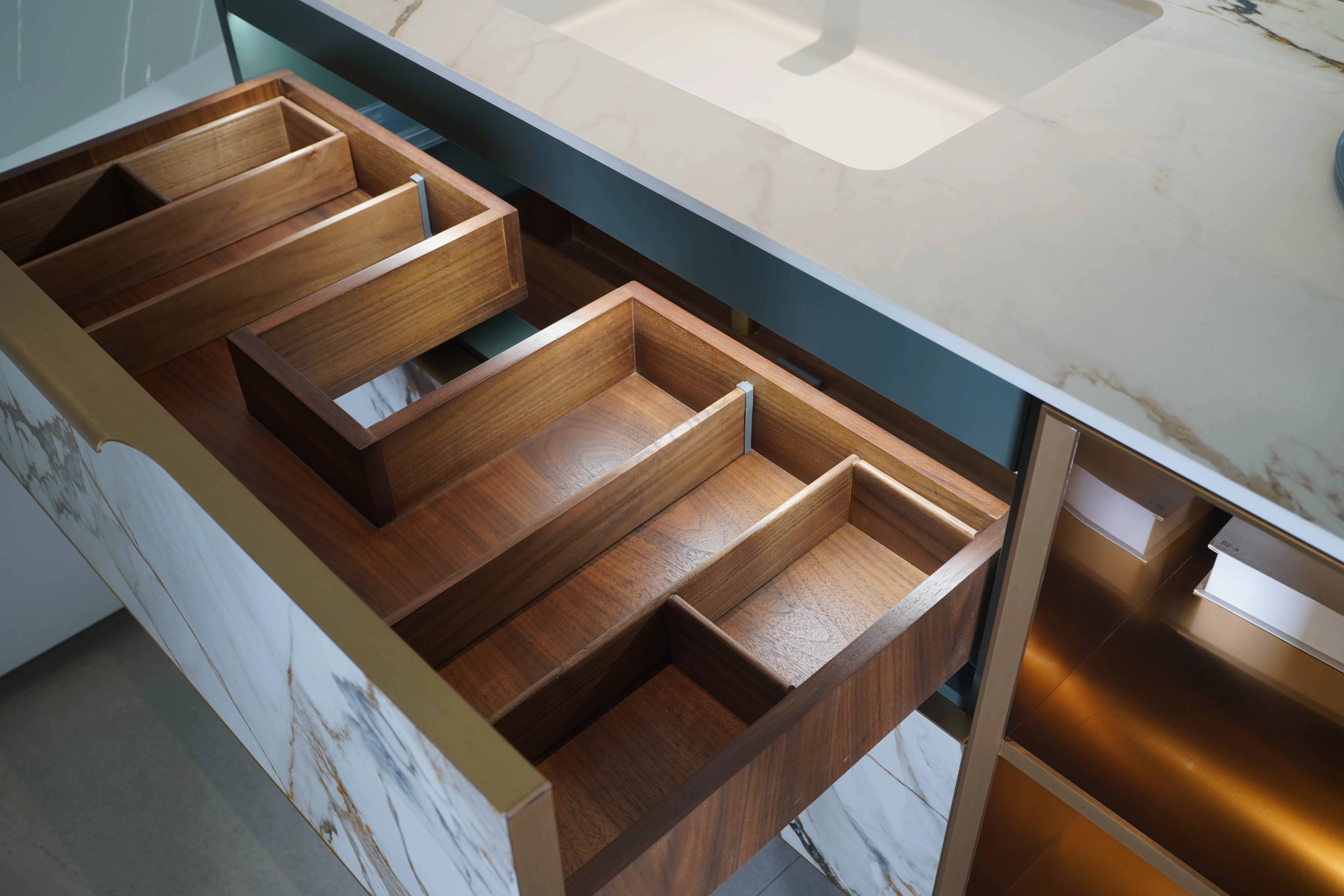 Bathroom cabinet Kyrese