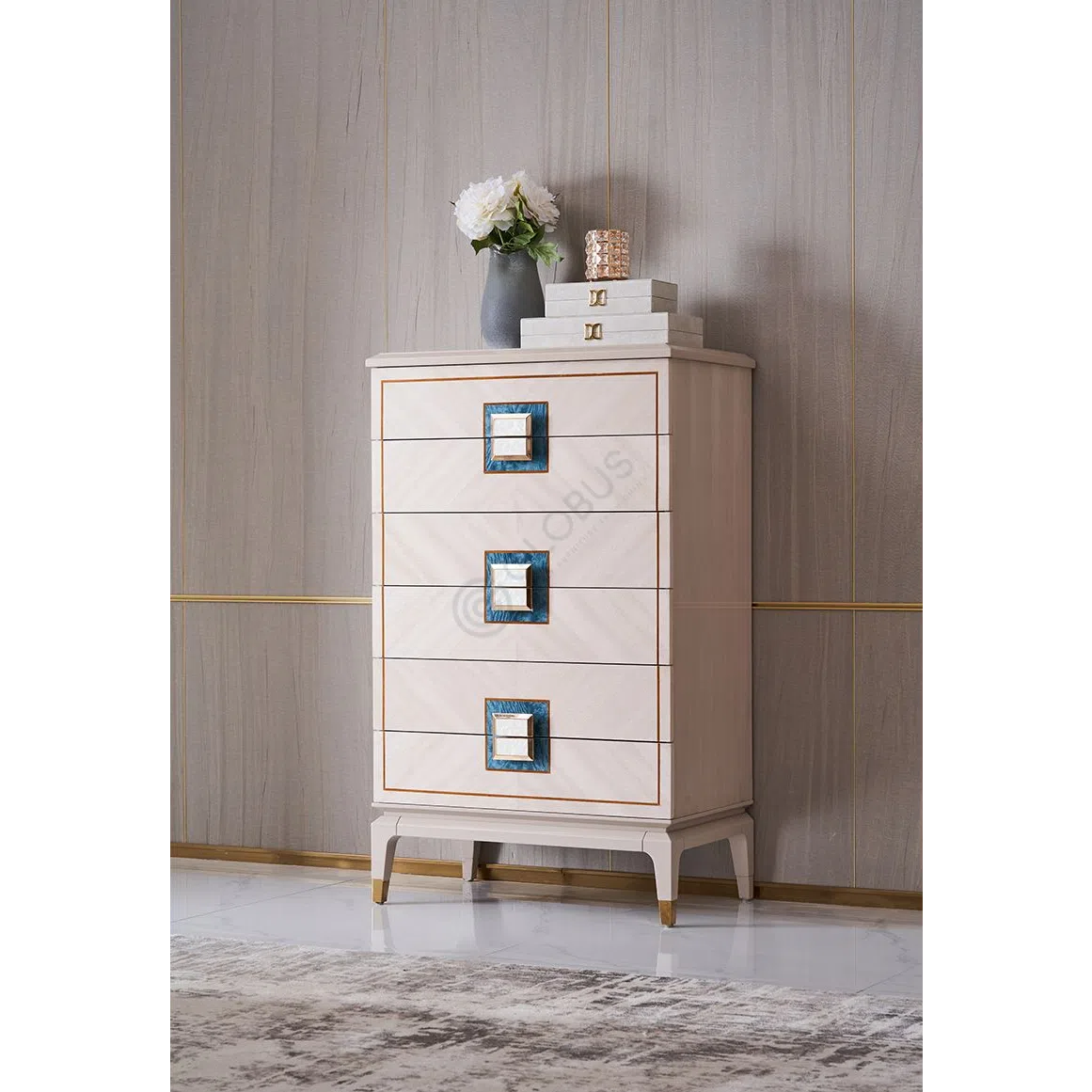 Dresser Hyrcina