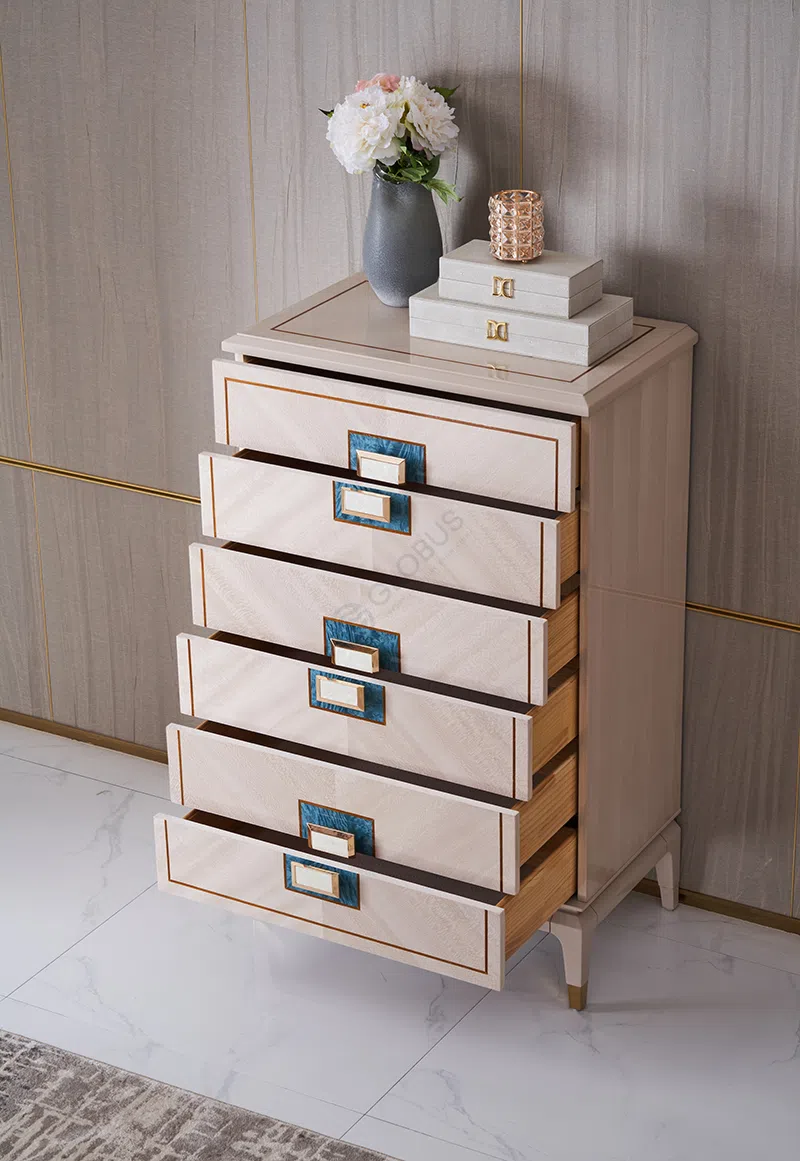 Dresser Hyrcina