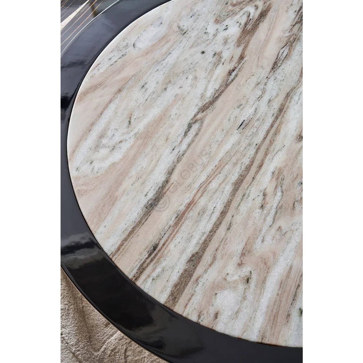 Журнальный столик Tabridius