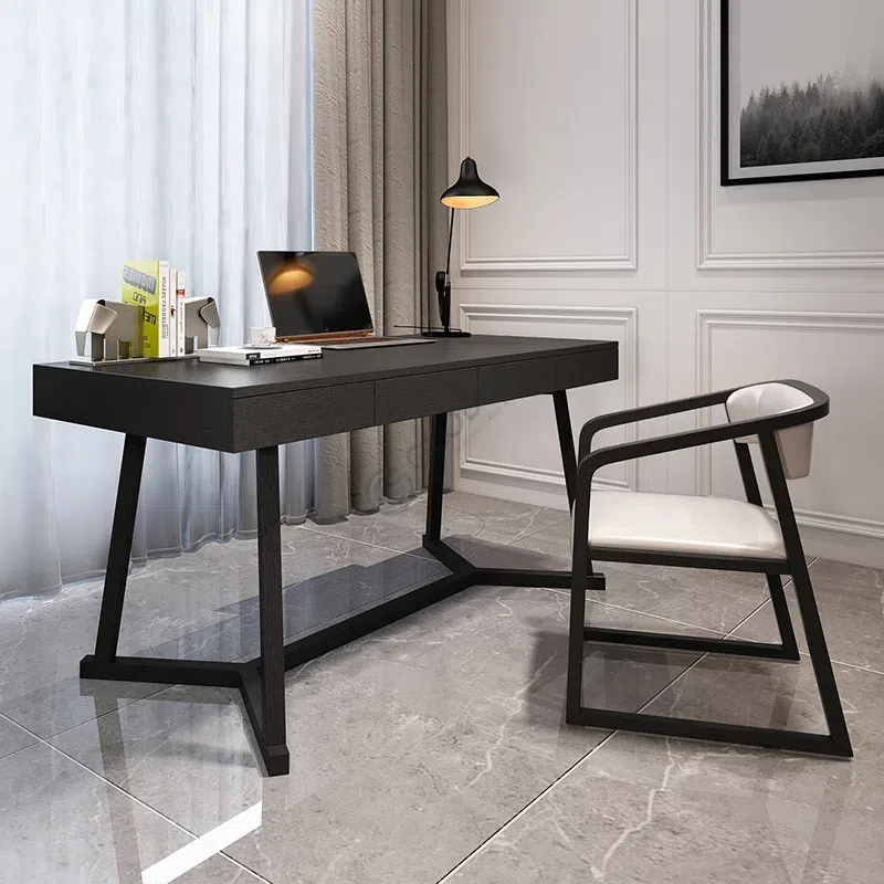 Desk Yetunde