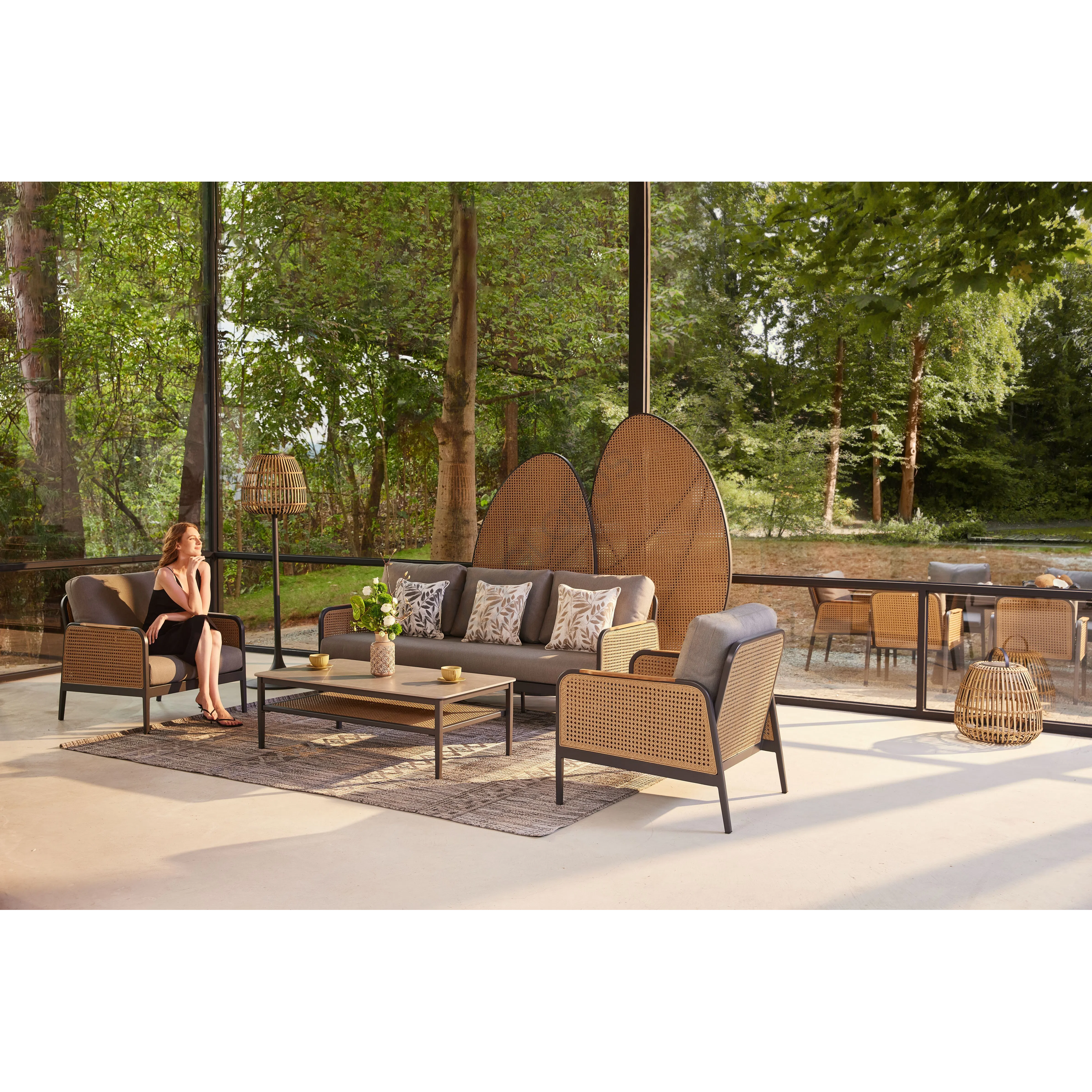 Outdoor coffee table Tignitus