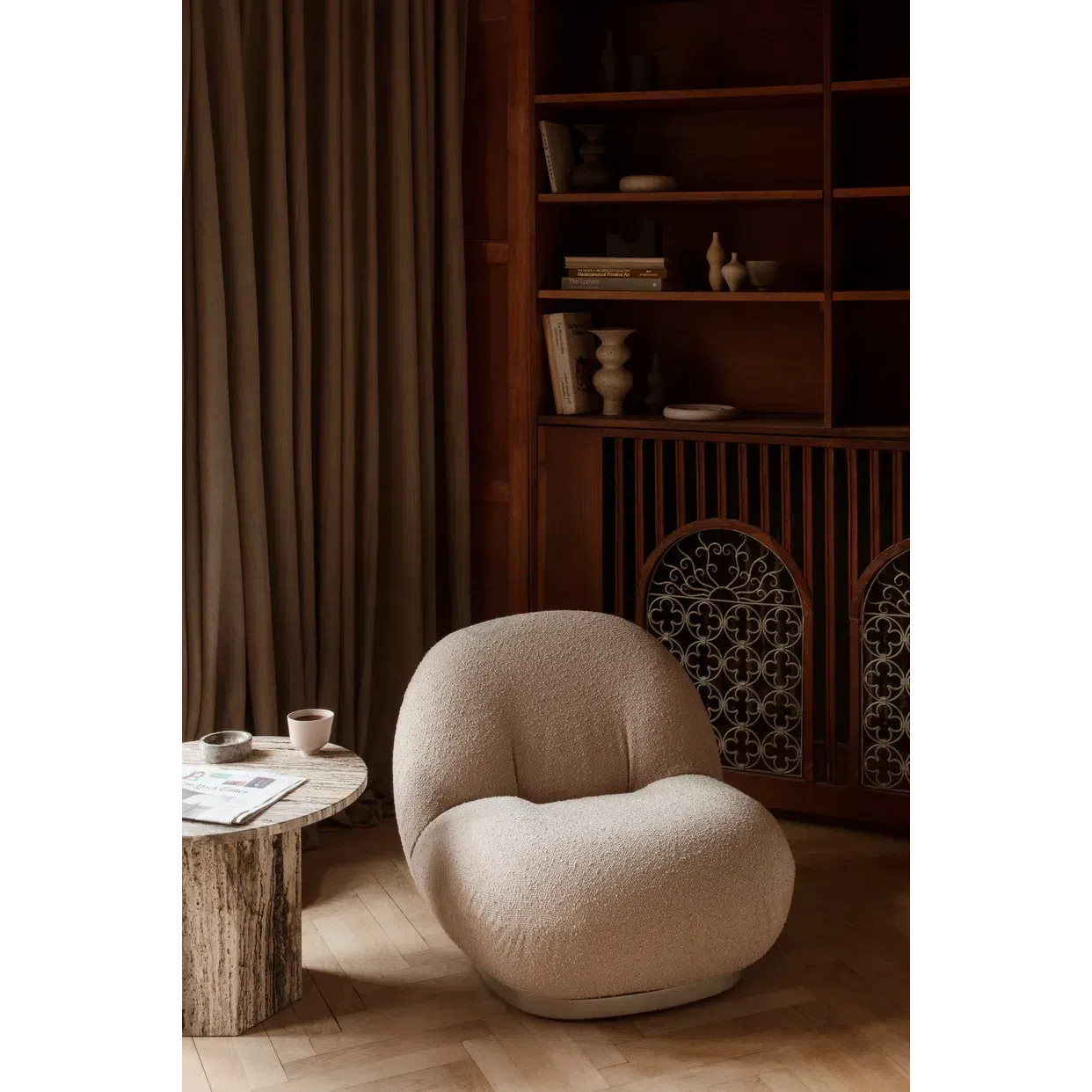 Armchair GUBI Pacha Lounge