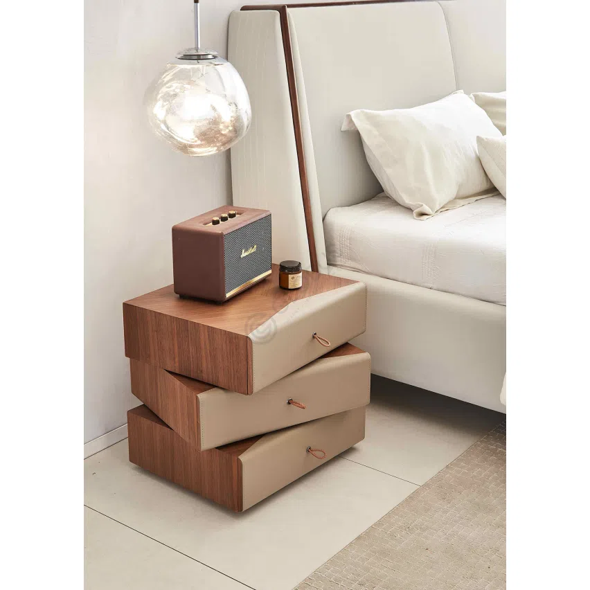 Bedside table Reflective