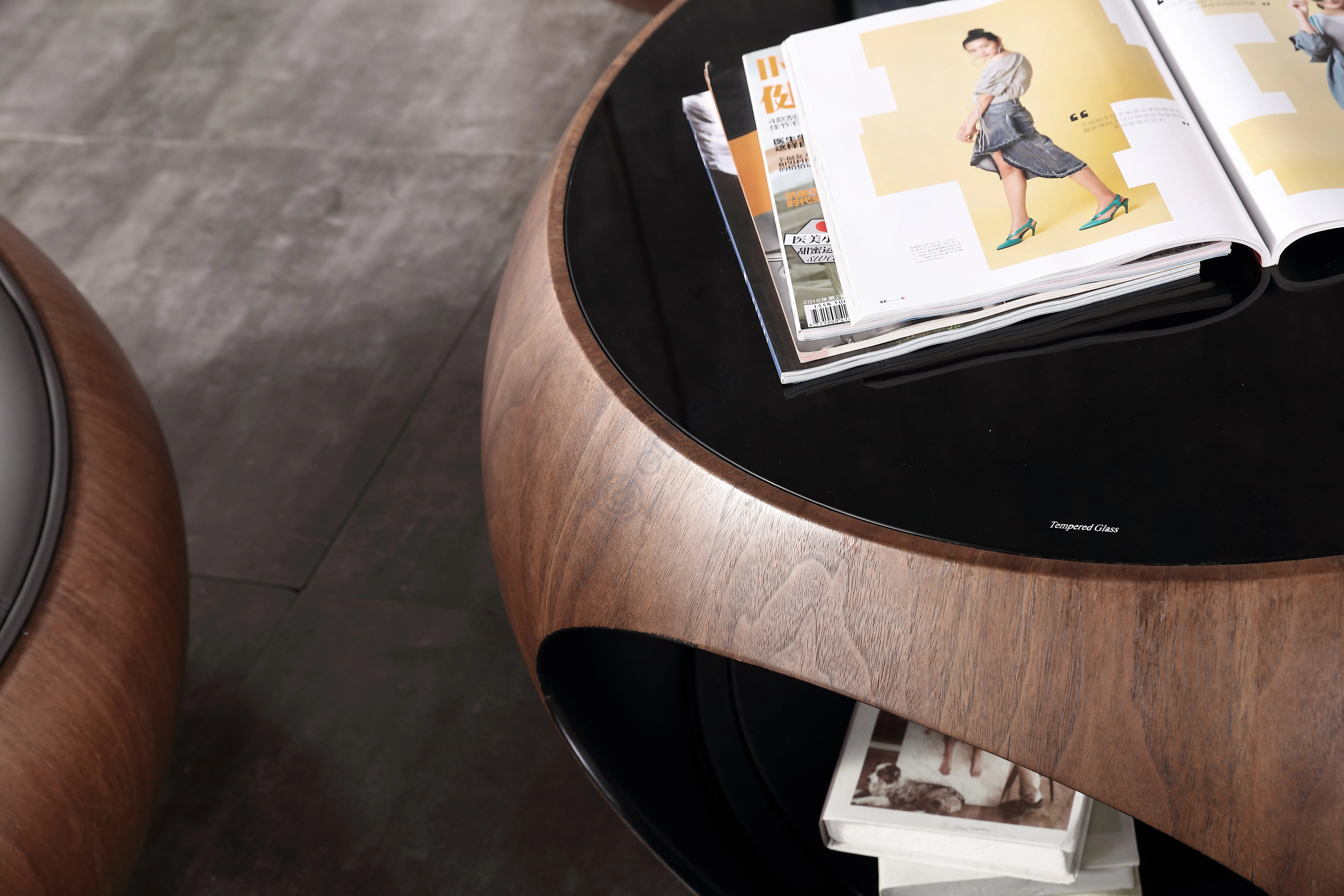 Coffee table Amplius