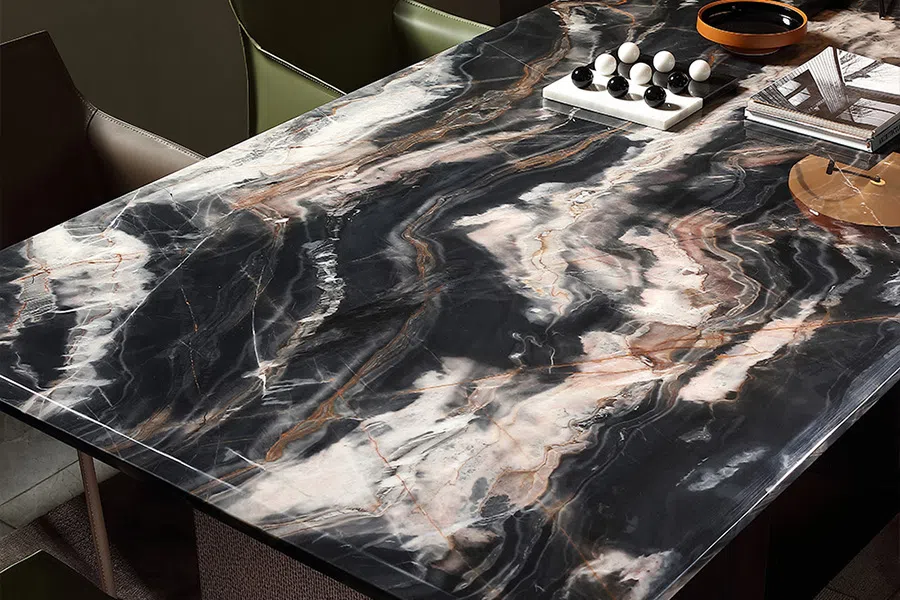 Dining table Zephyrilla