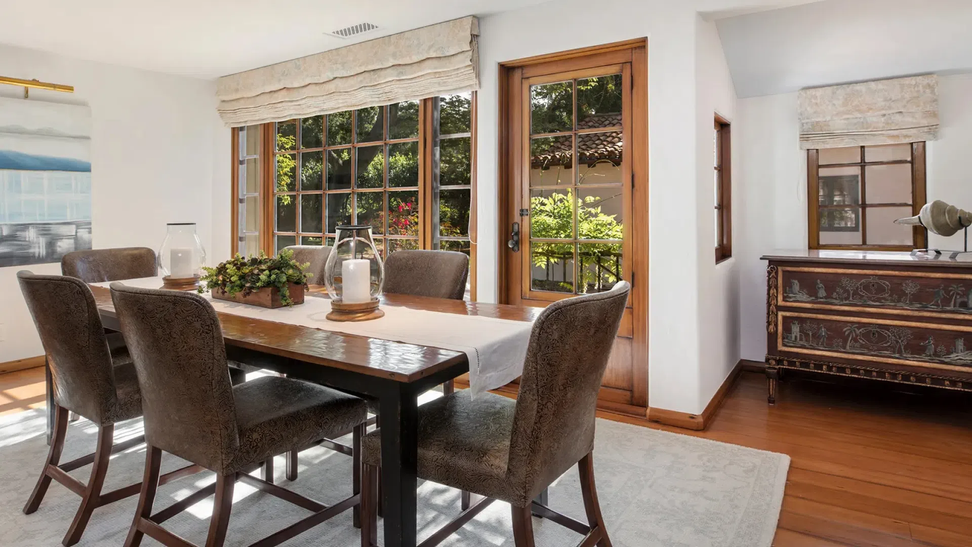 Oprah Winfrey's Inviting Dining Room Oprah Winfrey's Inviting Dining Room